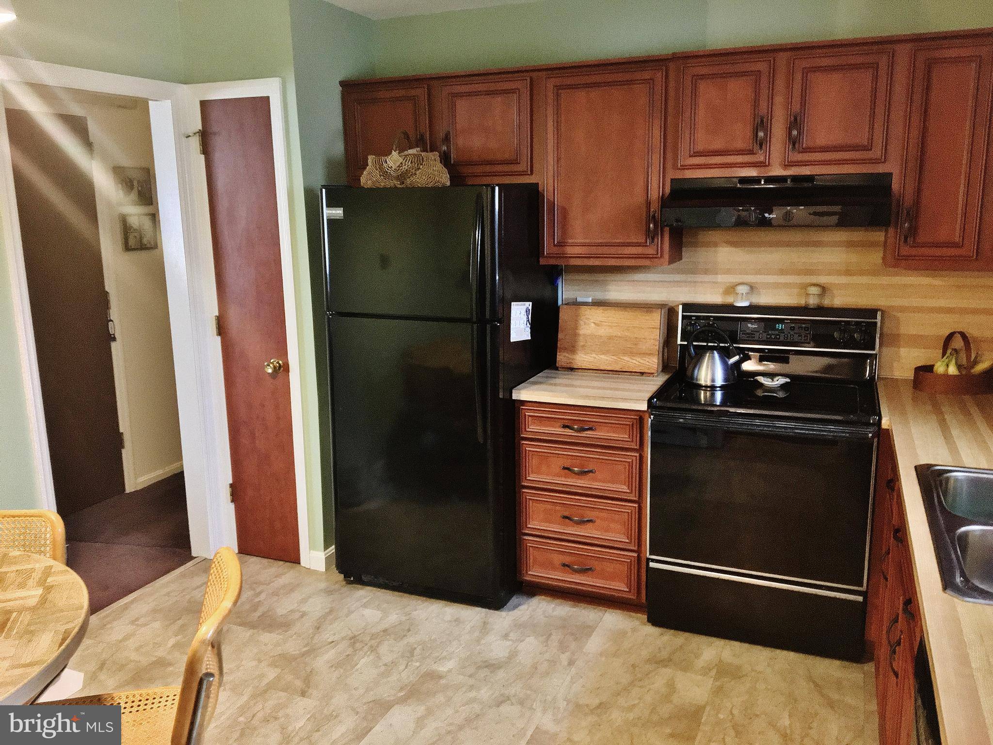 Columbia, PA 17512,369 SUMMIT DR