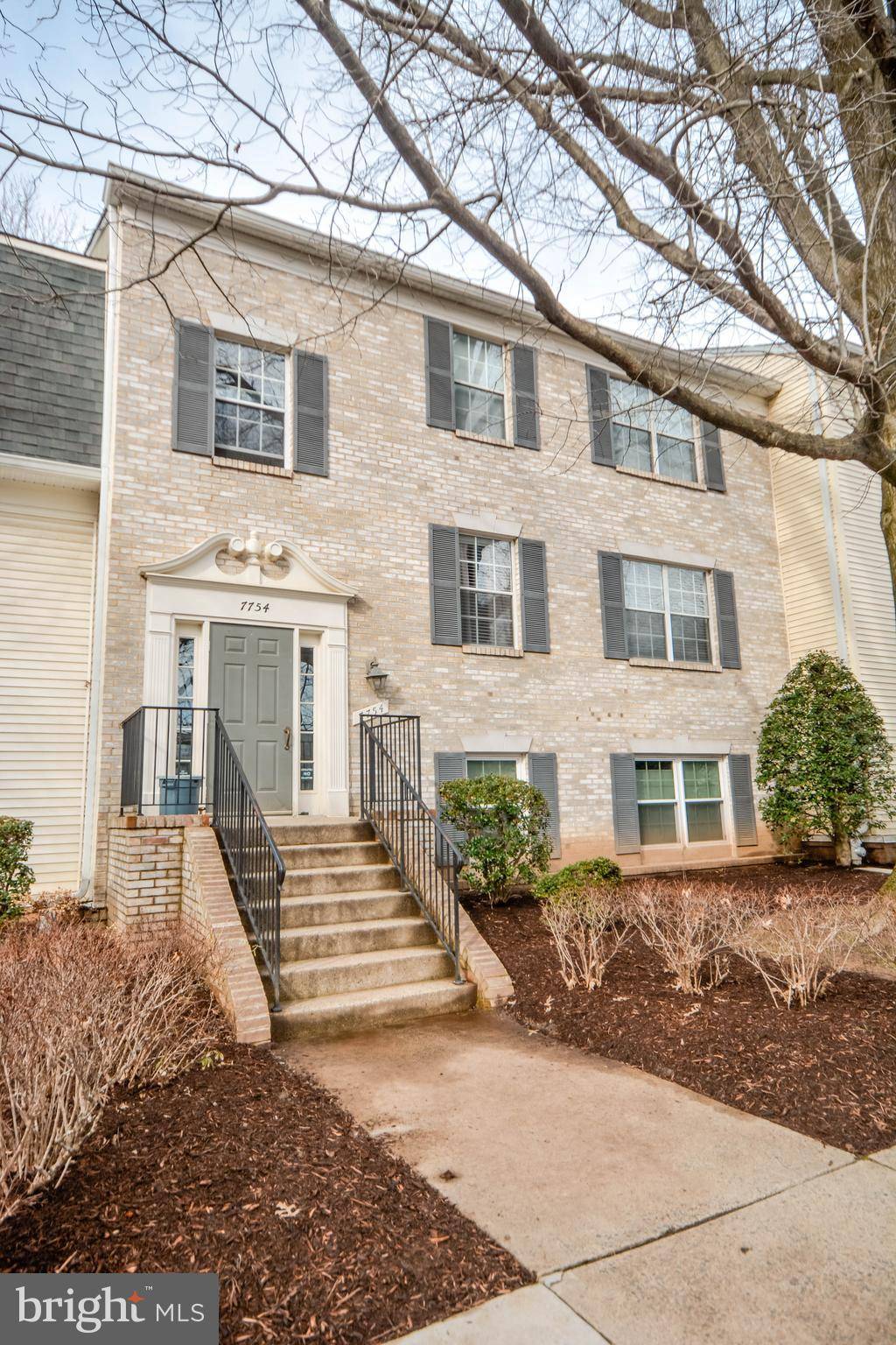 Falls Church, VA 22042,7754 NEW PROVIDENCE DR #20