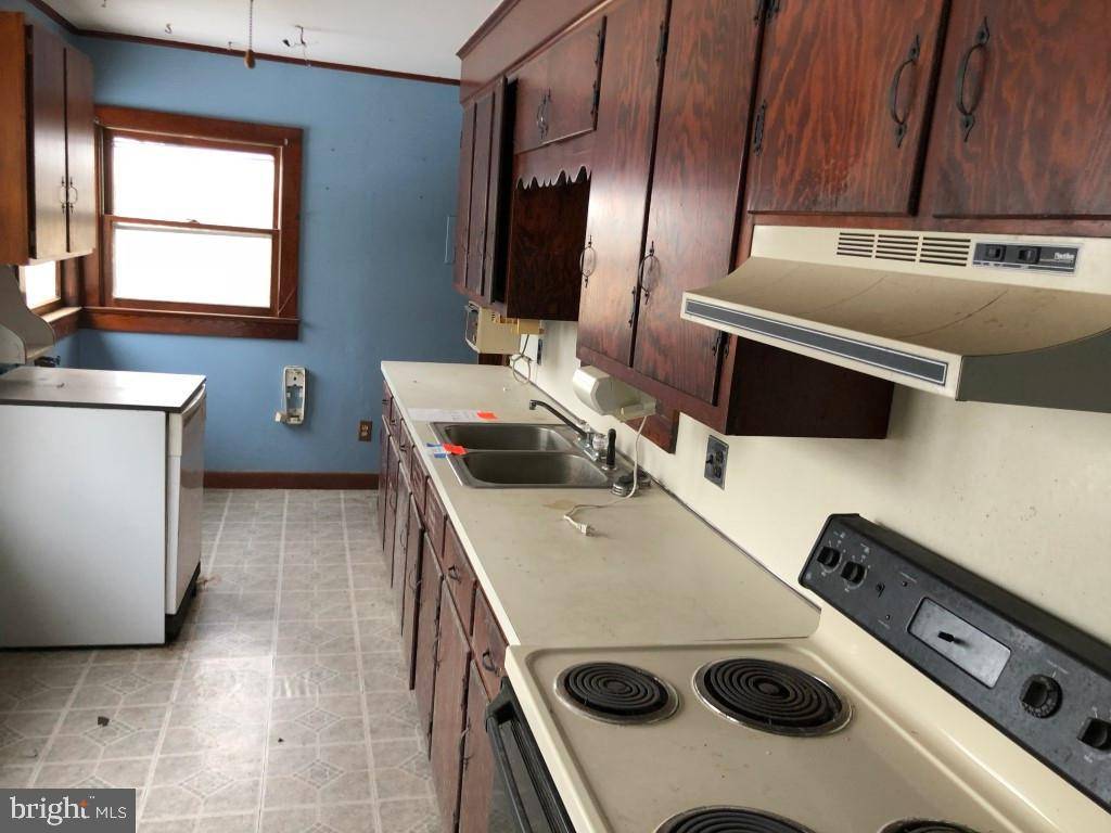 Laurel, DE 19956,215 W 6TH ST