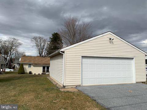 Cleona, PA 17042,214 E MAPLE ST