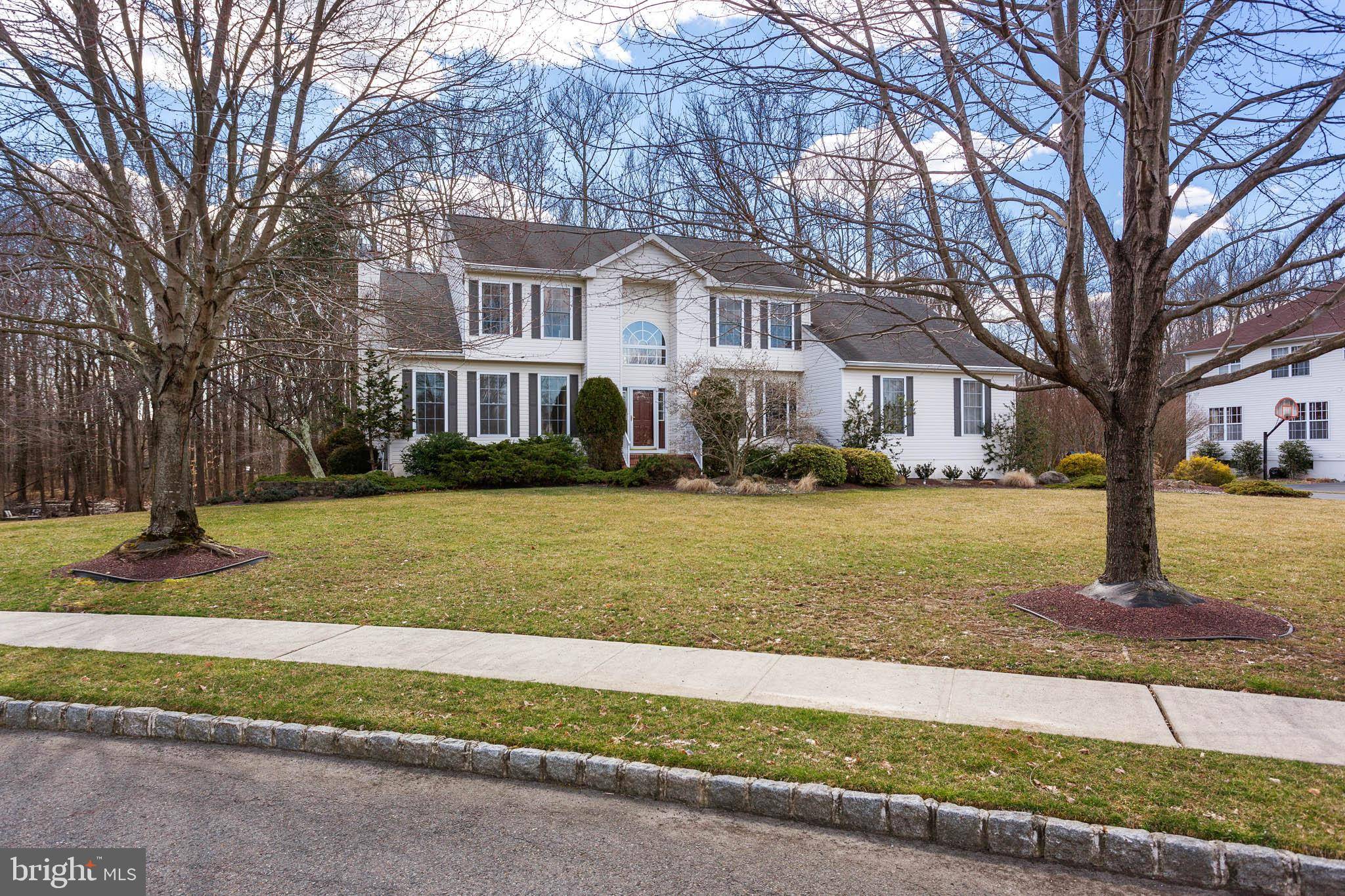 Robbinsville, NJ 08691,4 HERMAN CT