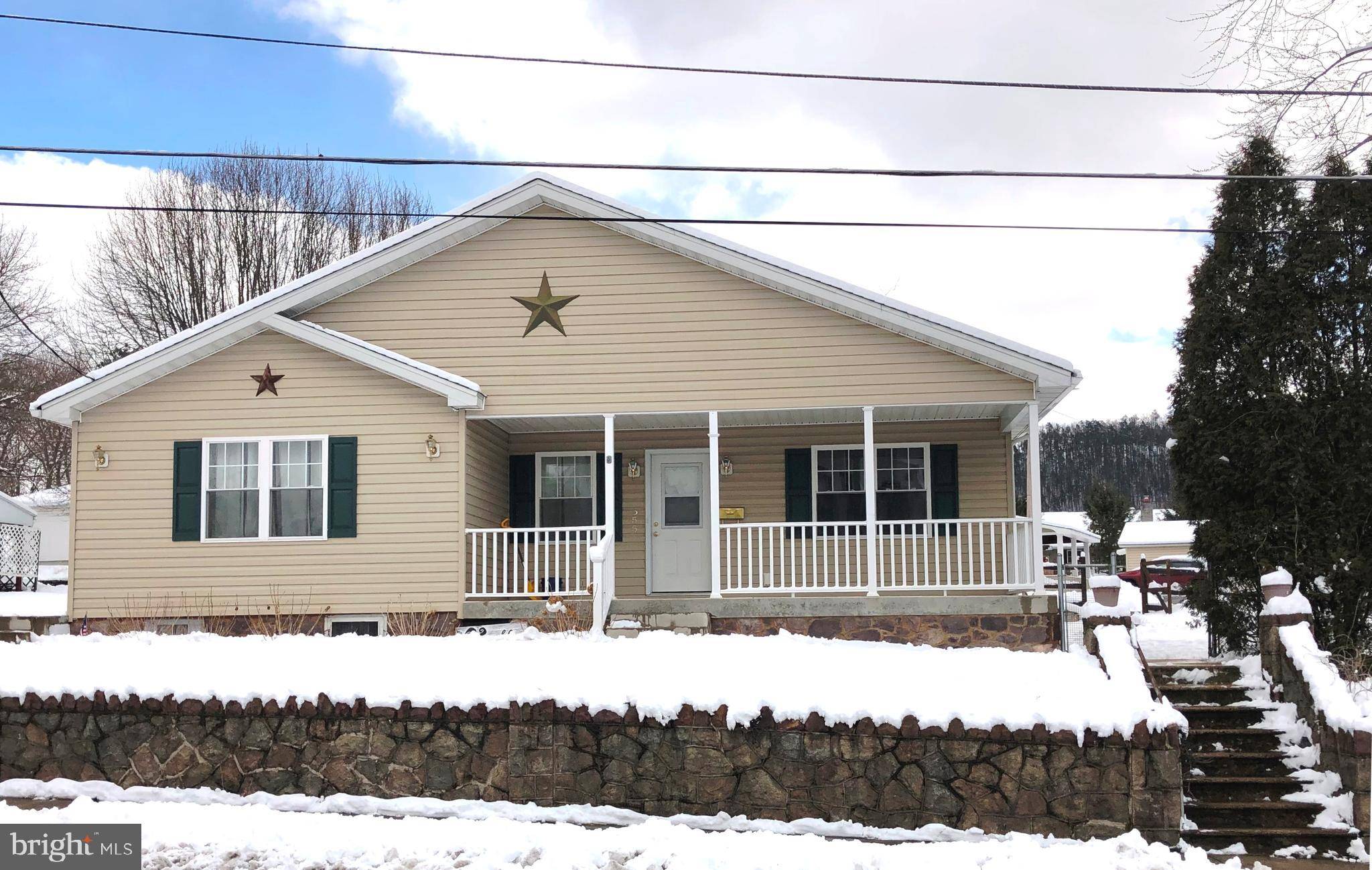 Lehighton, PA 18235,355 BRIDGE ST