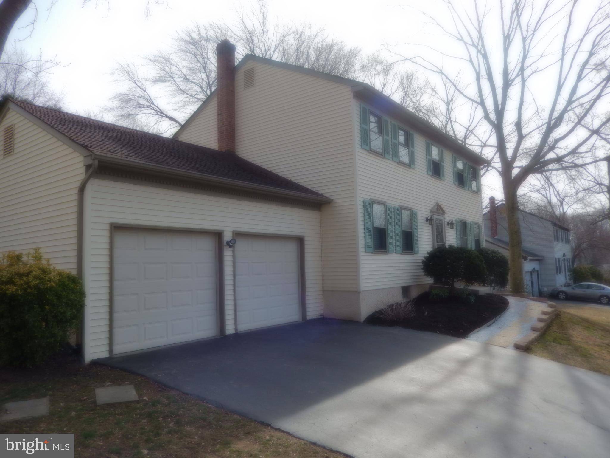 Media, PA 19063,214 CLOVER CIR