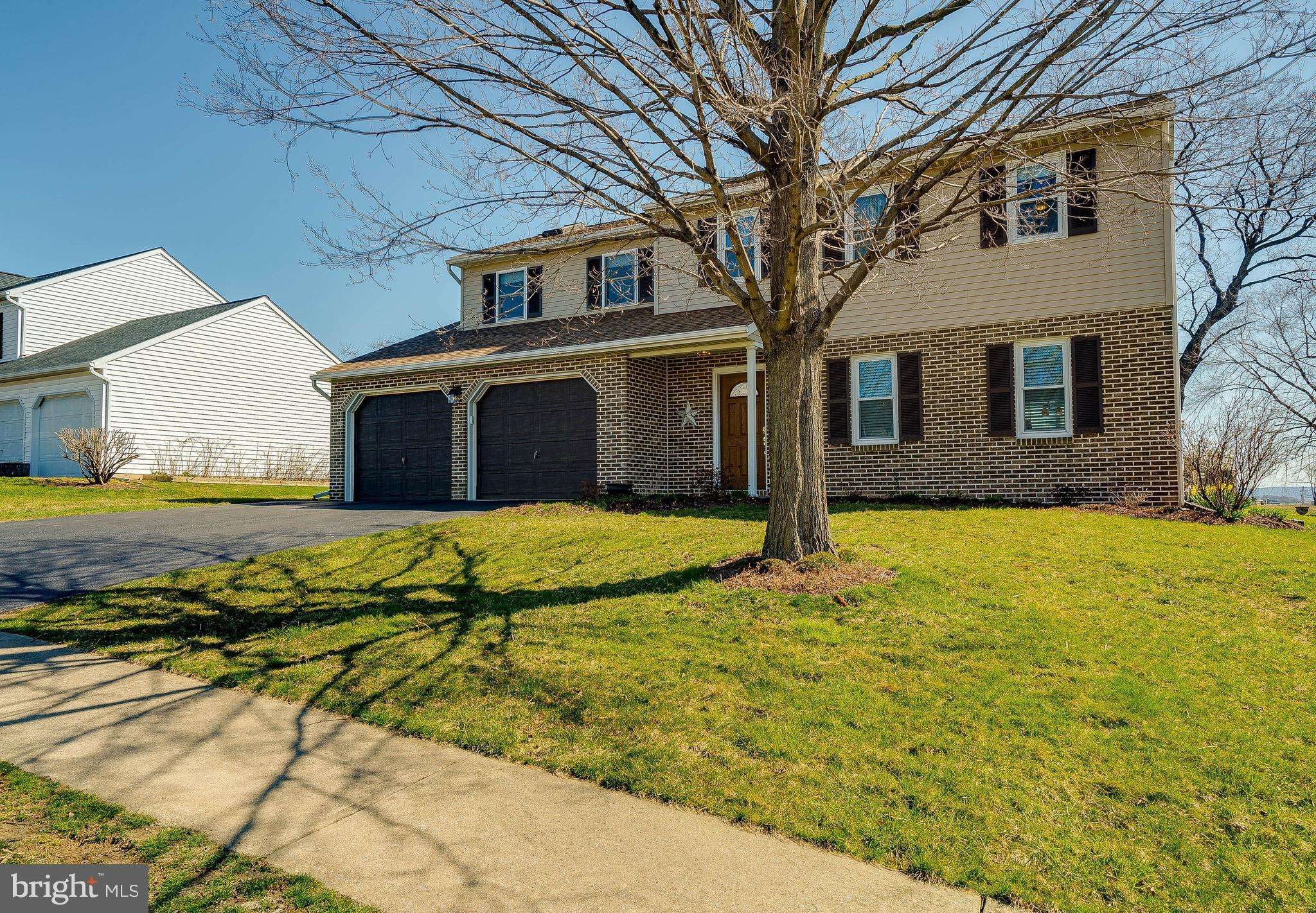 Leola, PA 17540,71 APRICOT AVE