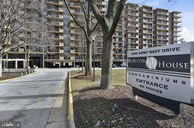 Arlington, VA 22202,1300 ARMY NAVY DR #815