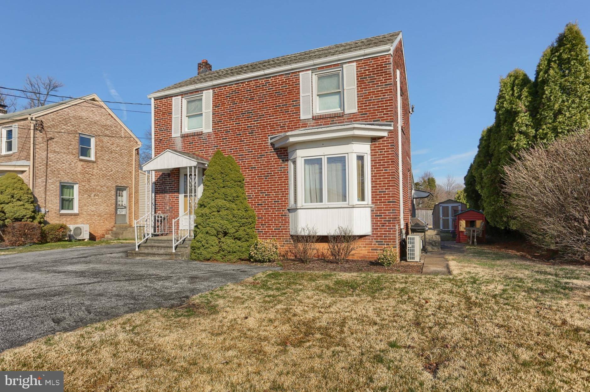 Birdsboro, PA 19508,689 LINCOLN RD