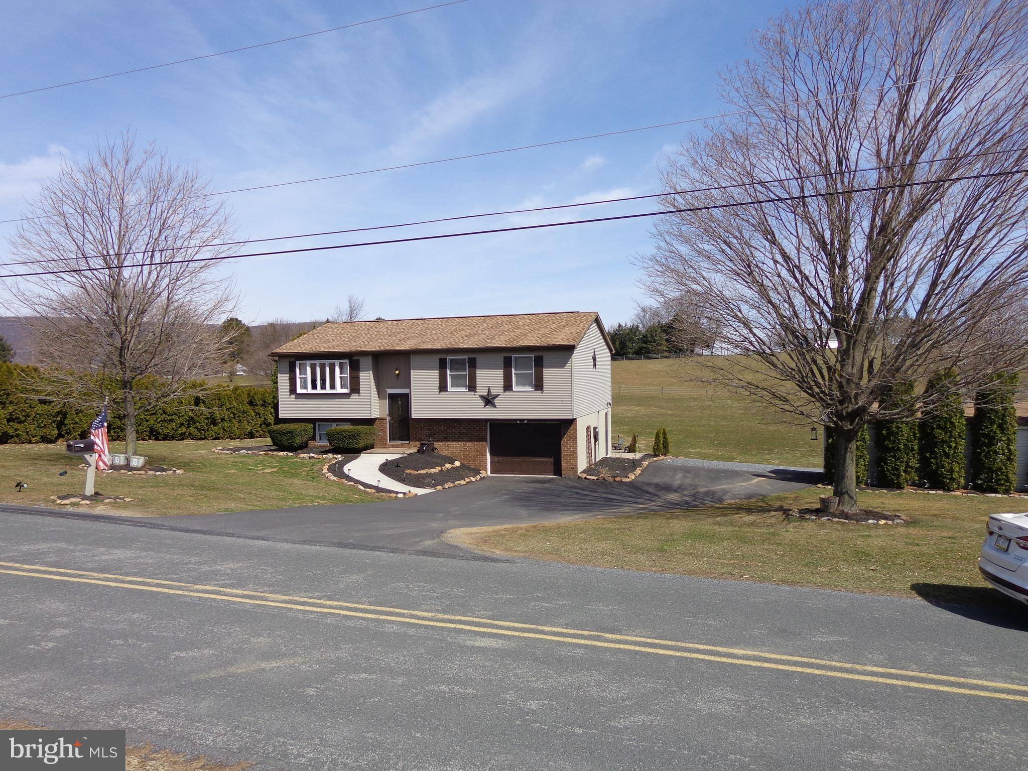 Lenhartsville, PA 19534,938 CLAUSS RD