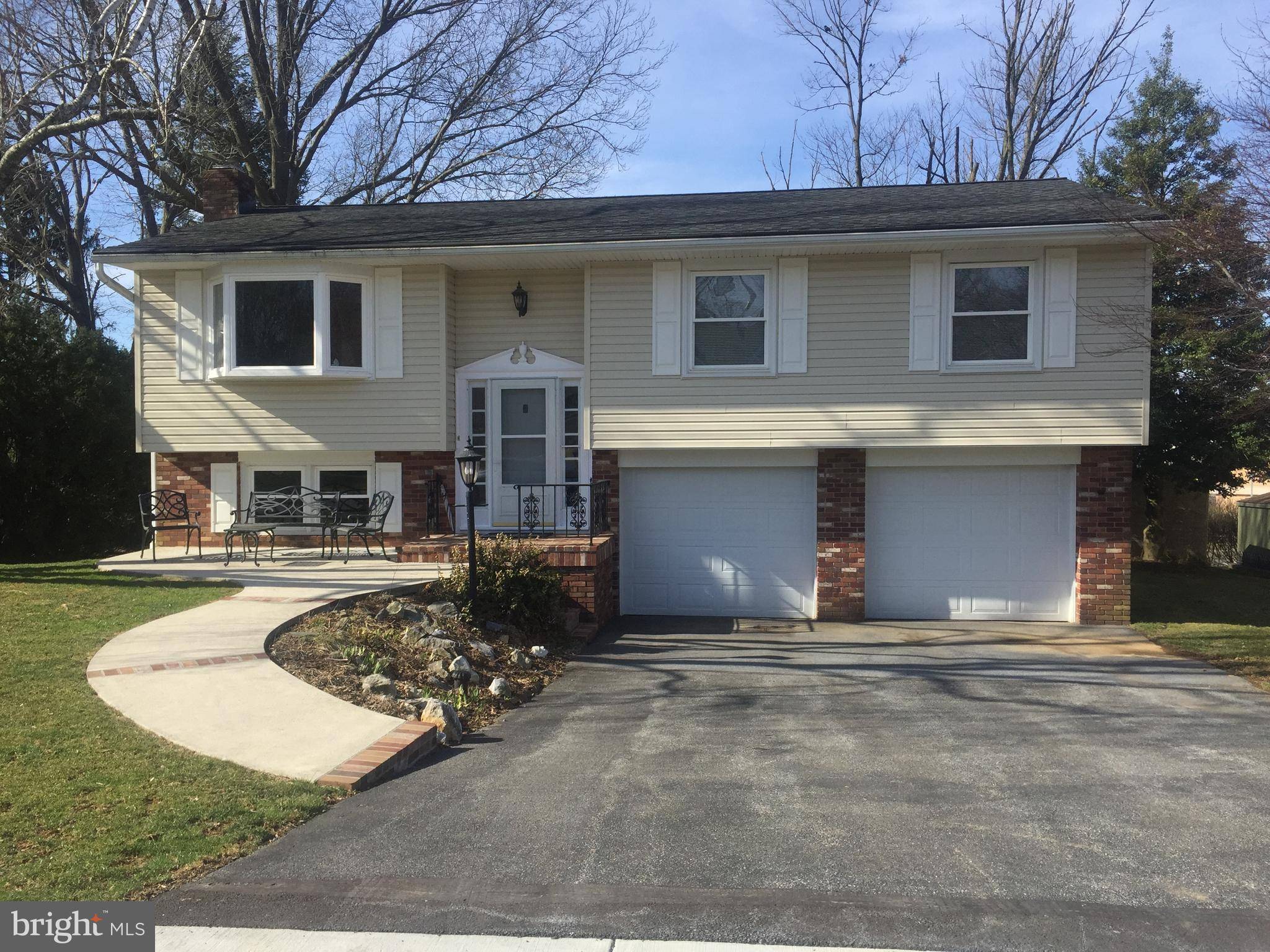 Lancaster, PA 17601,328 ASHFORD DR