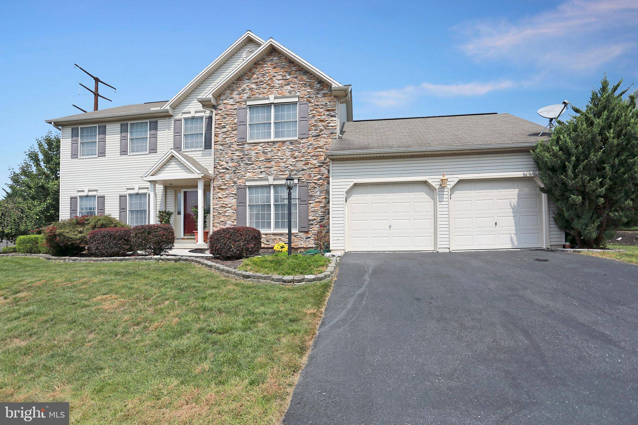 Mechanicsburg, PA 17055,2186 CANTERBURY DR