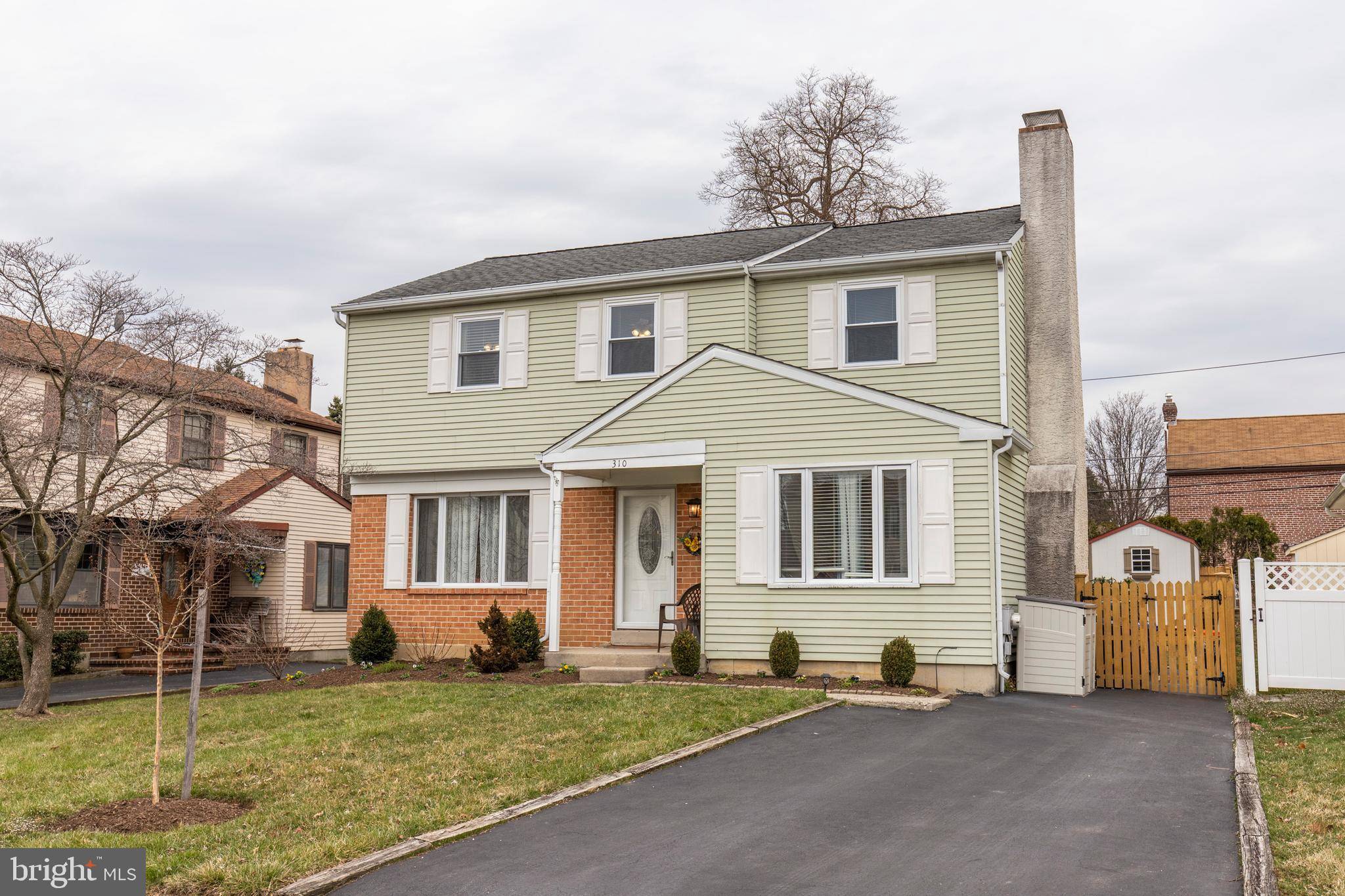 Havertown, PA 19083,310 GREENBRIAR LN