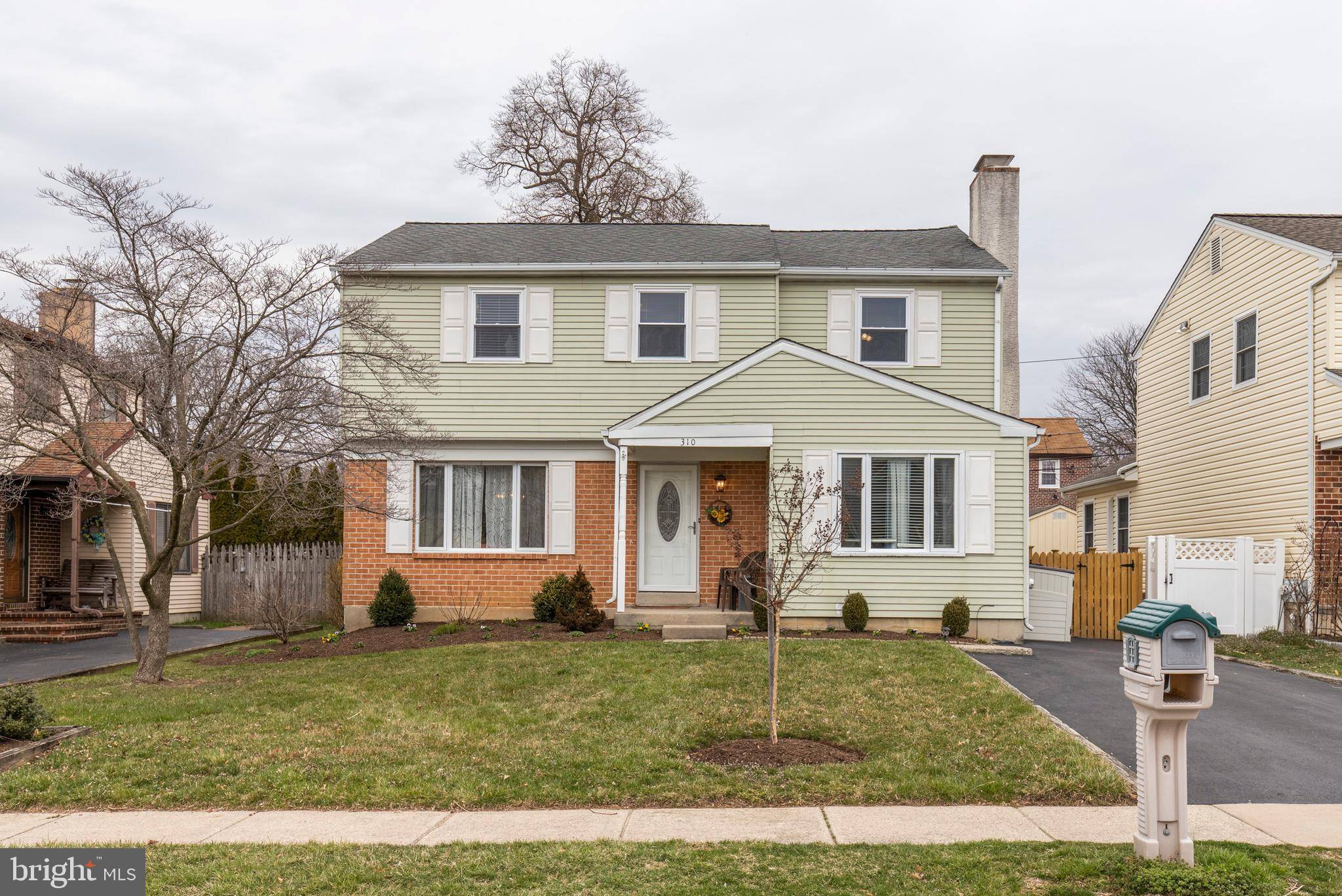 Havertown, PA 19083,310 GREENBRIAR LN