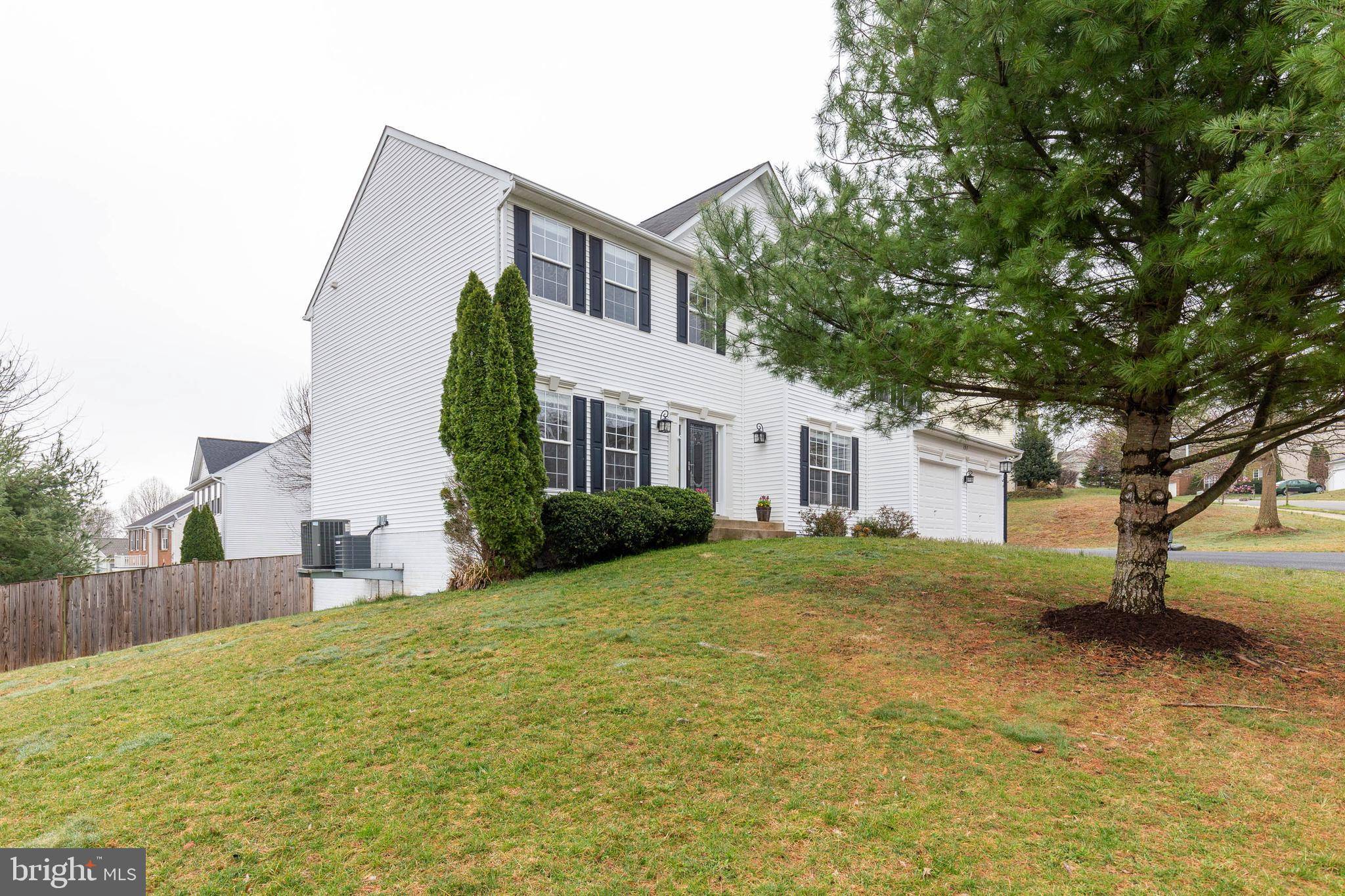 Warrenton, VA 20186,157 AUTUMN WIND CT