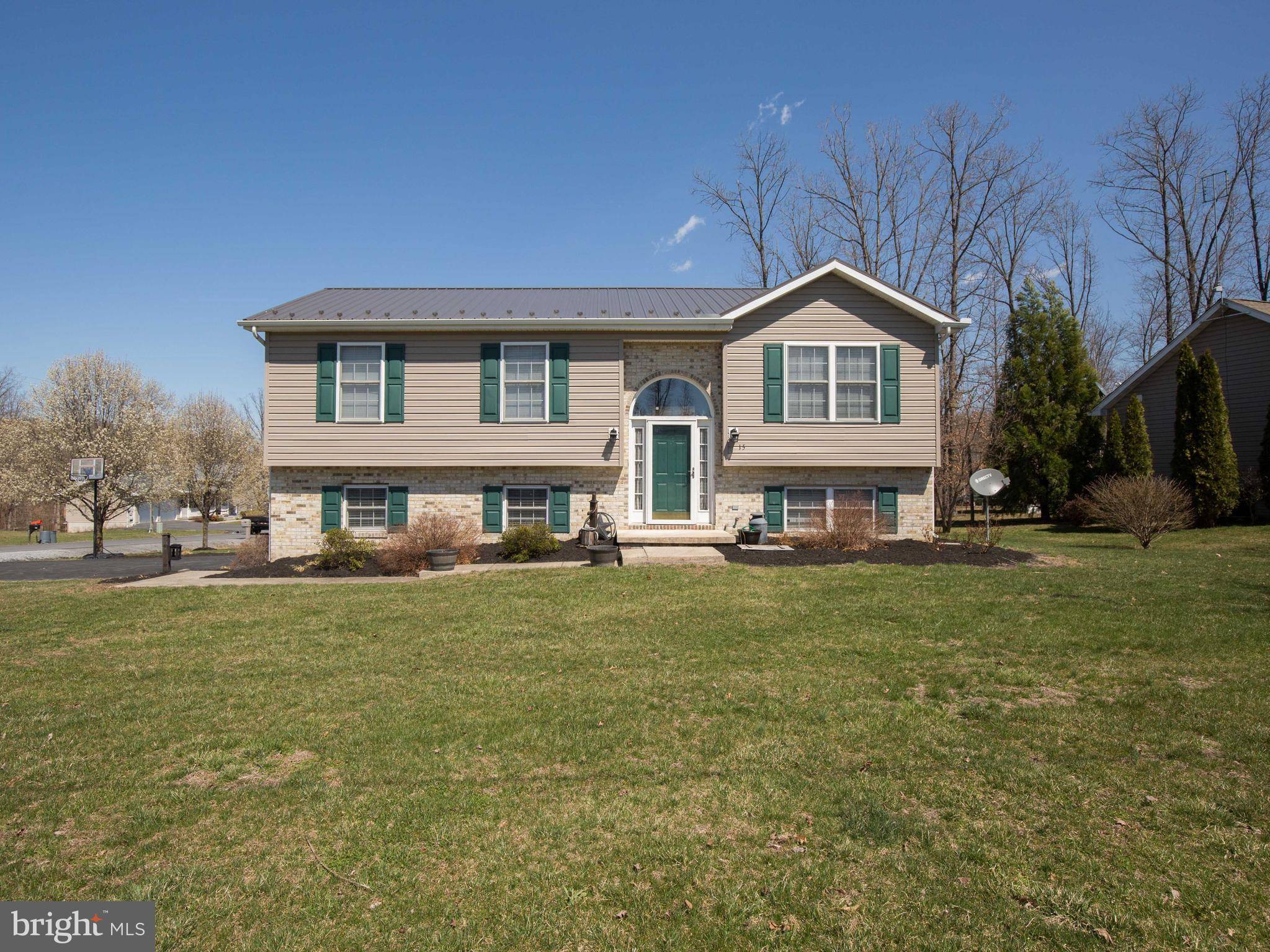 Bunker Hill, WV 25413,15 ELISHA CT