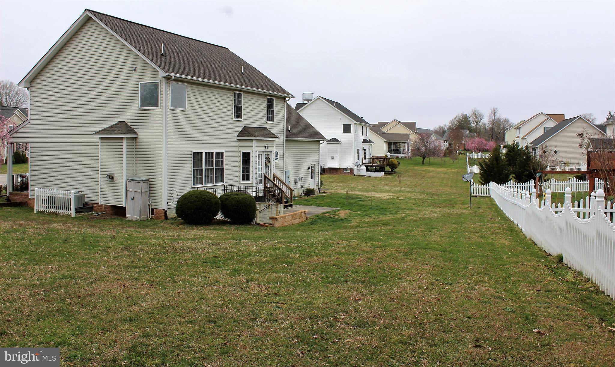 Bowling Green, VA 22427,283 MEADOW LN