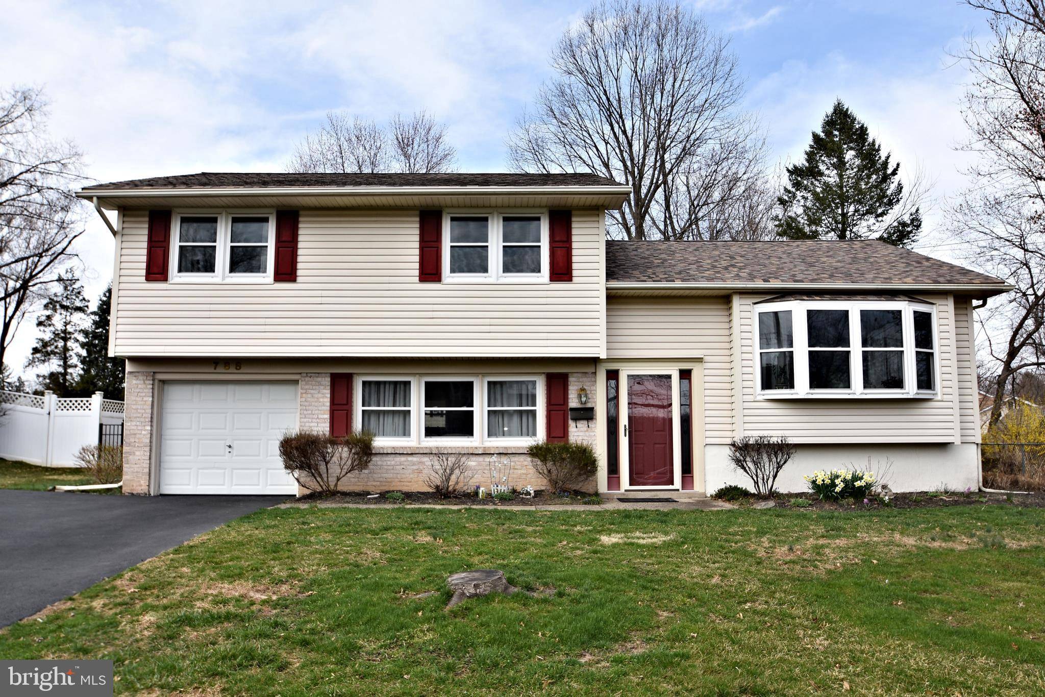 Warminster, PA 18974,788 LONGSTRETH RD