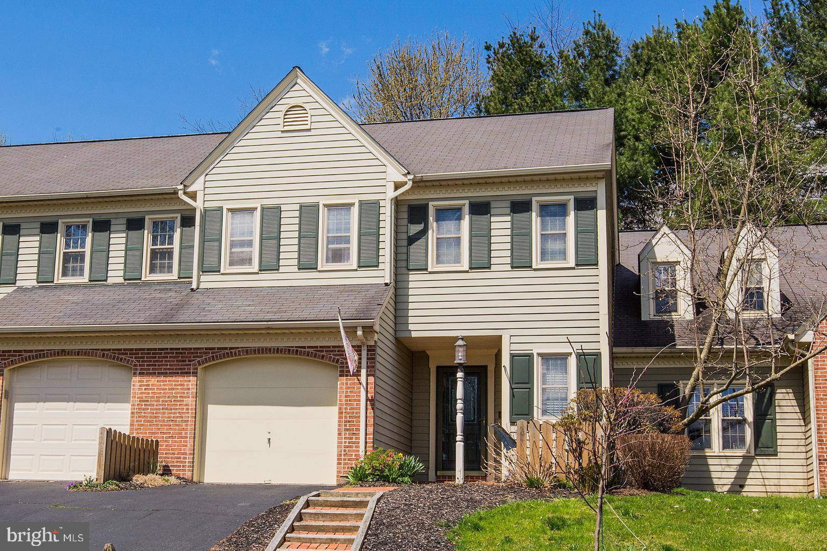 Lancaster, PA 17601,3223 PINEWYN CIR