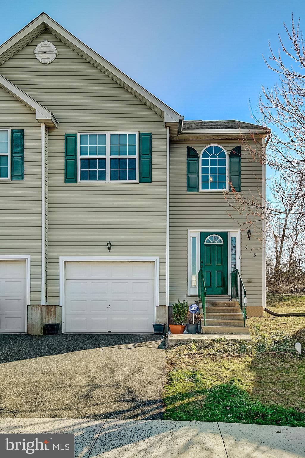 Pennsburg, PA 18073,678 DAISY LN