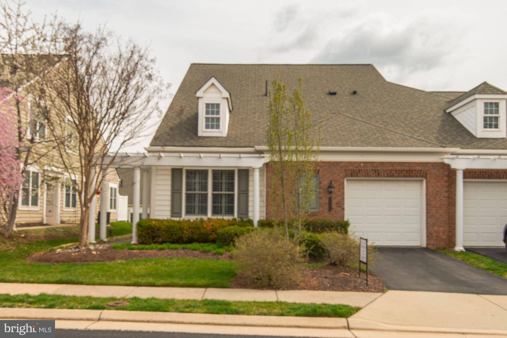 Ashburn, VA 20147,44506 MALTESE FALCON SQ