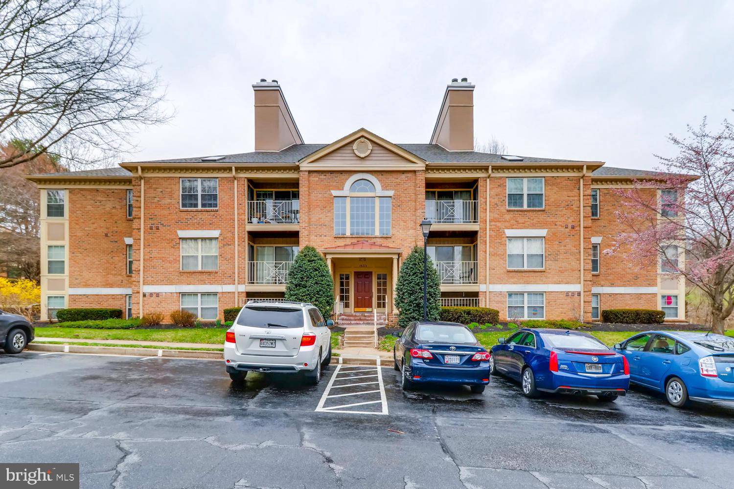 Sparks, MD 21152,14221 DOVE CREEK WAY #302