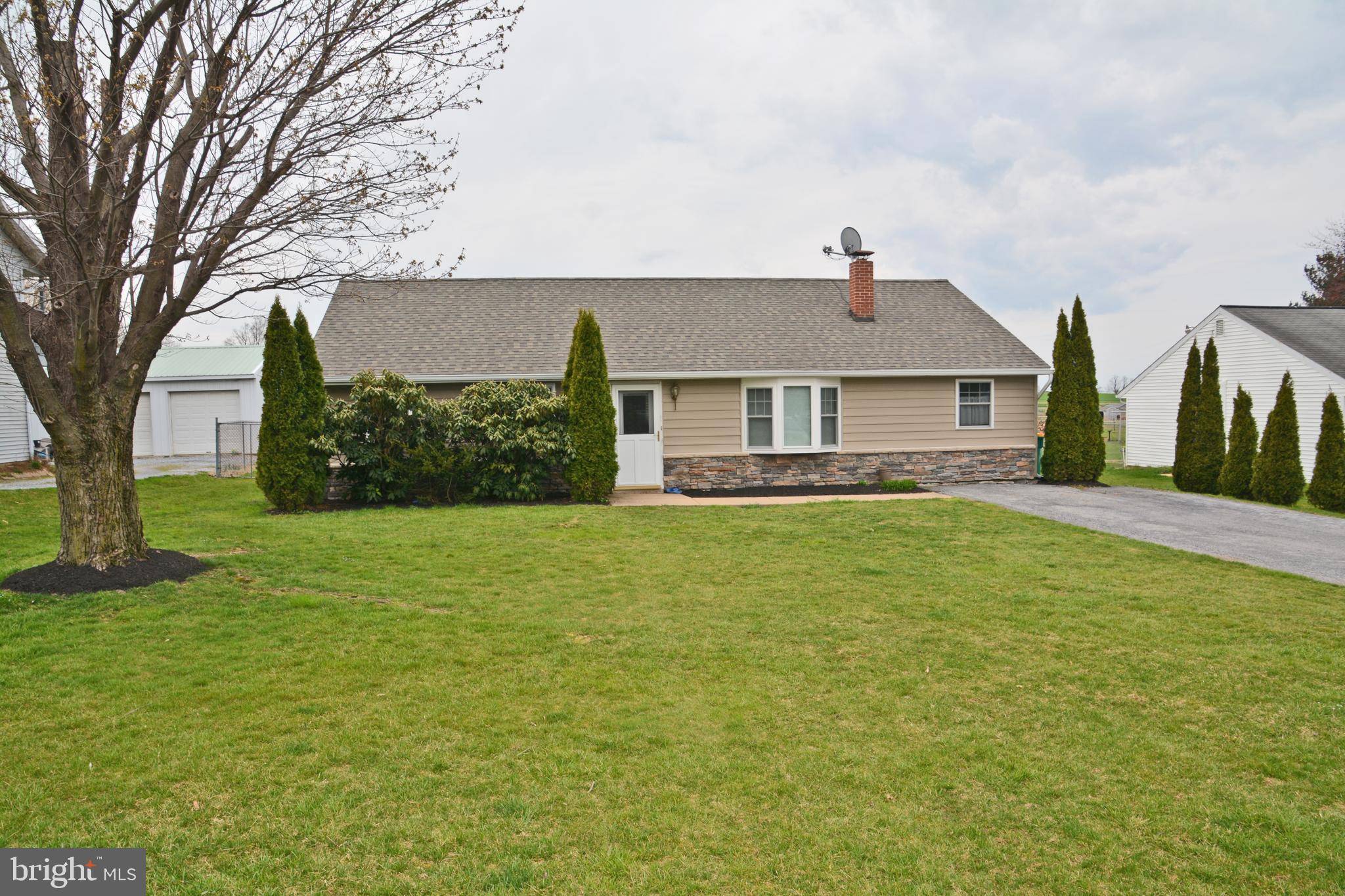 Leola, PA 17540,20 HERTZOG DR