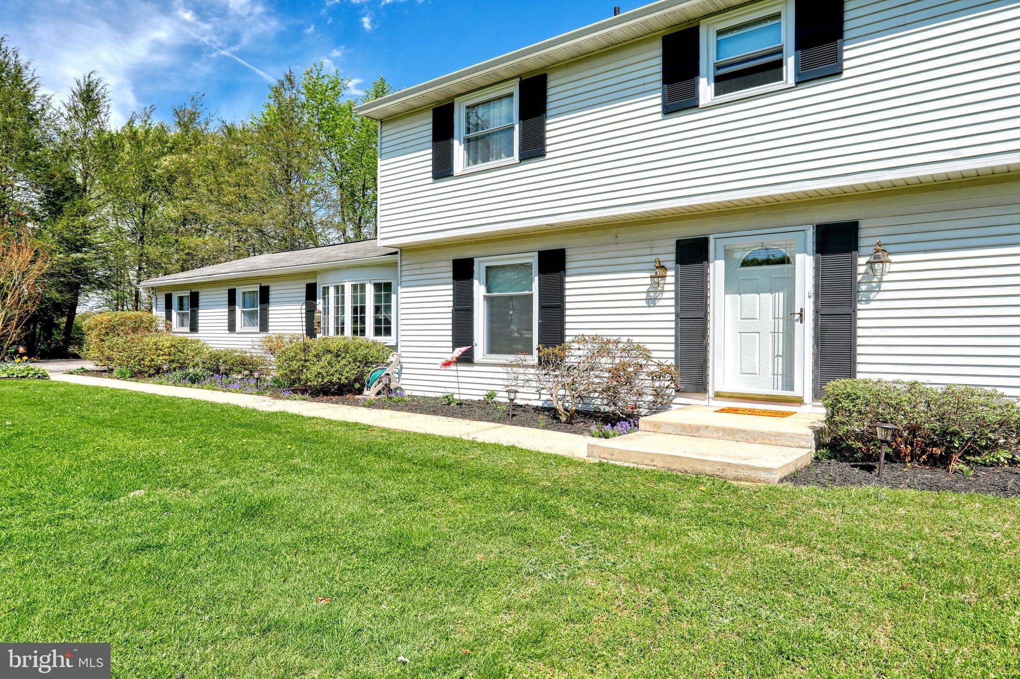 Glen Rock, PA 17327,5163 PINE VIEW DR