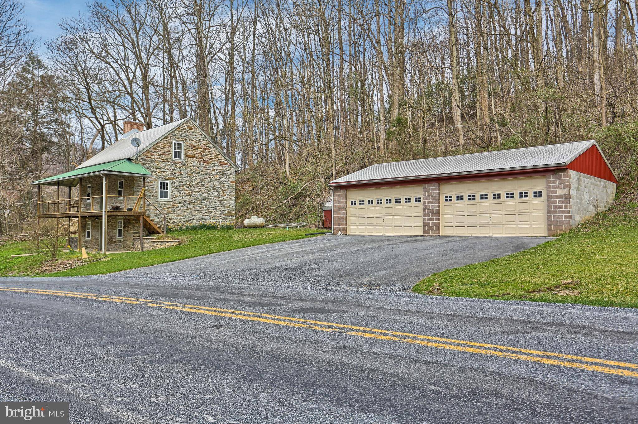 Pequea, PA 17565,16 RIVER RD