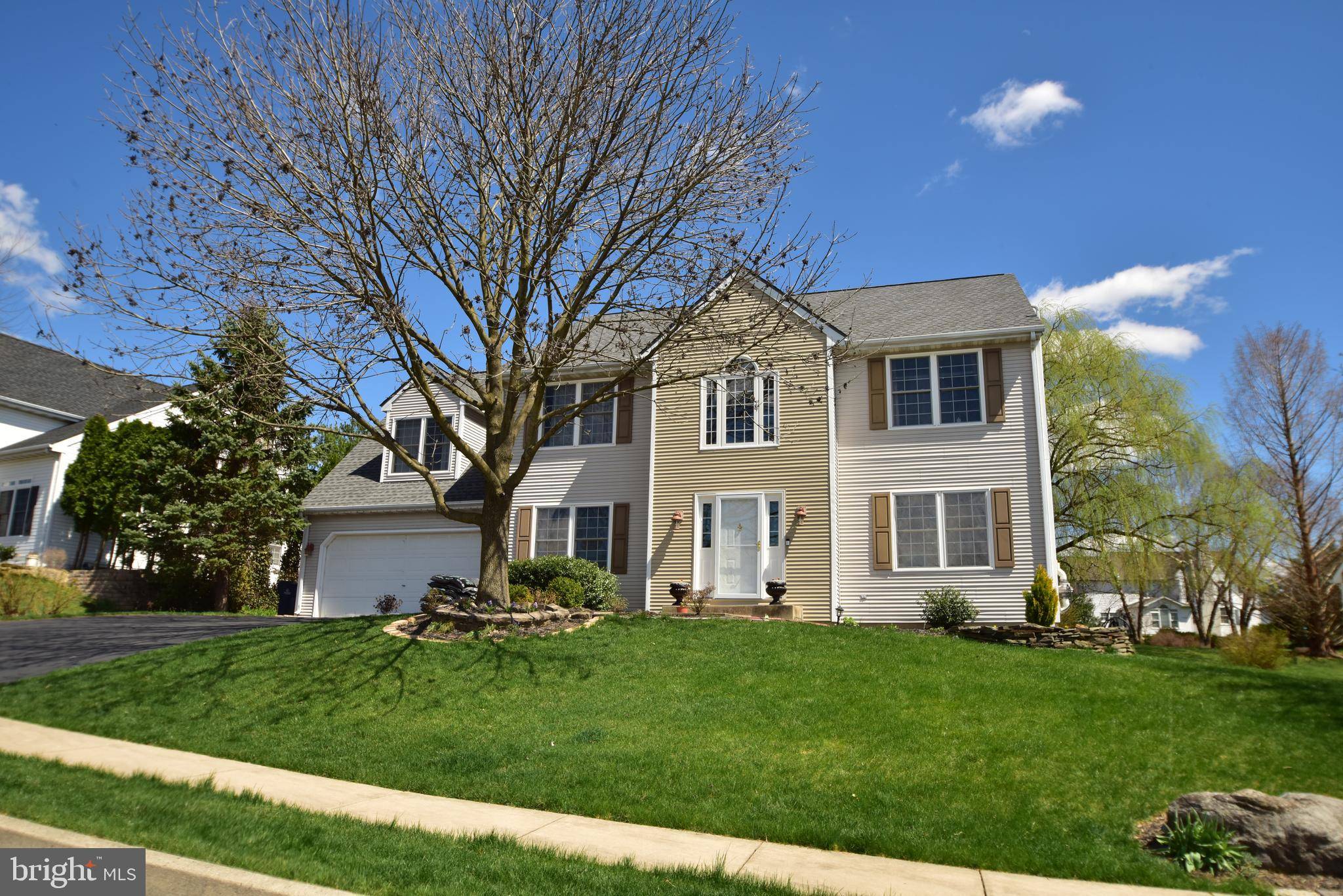 Wyomissing, PA 19610,115 LUCINDA LN