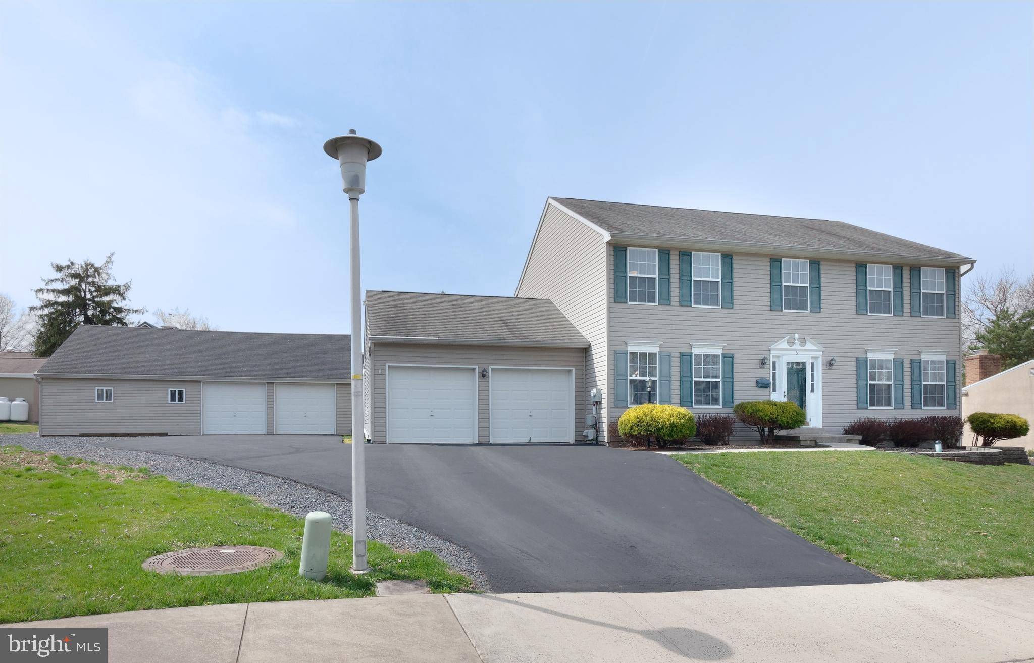 Telford, PA 18969,6 KYNLYN CIR