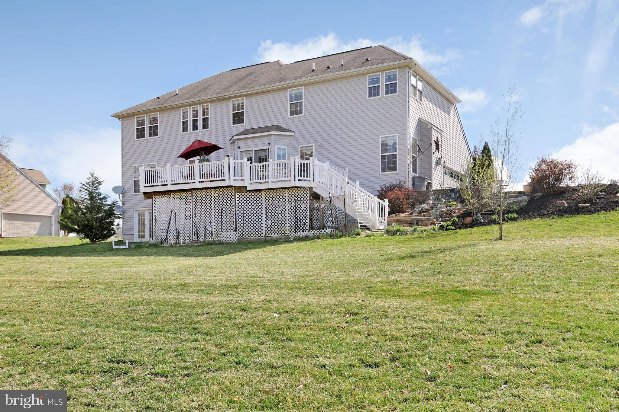 Falling Waters, WV 25419,115 DREWERY LANE