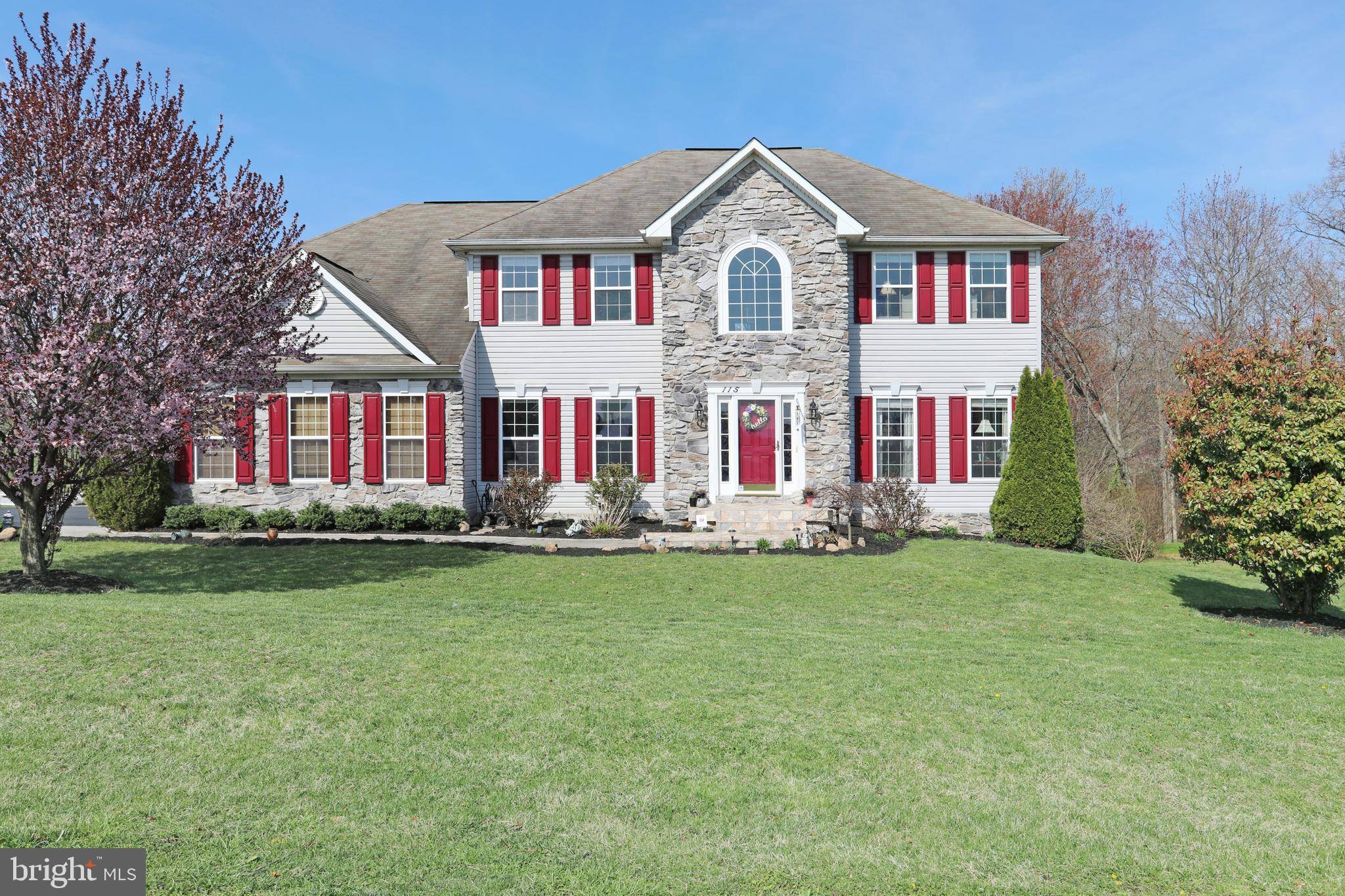 Falling Waters, WV 25419,115 DREWERY LANE