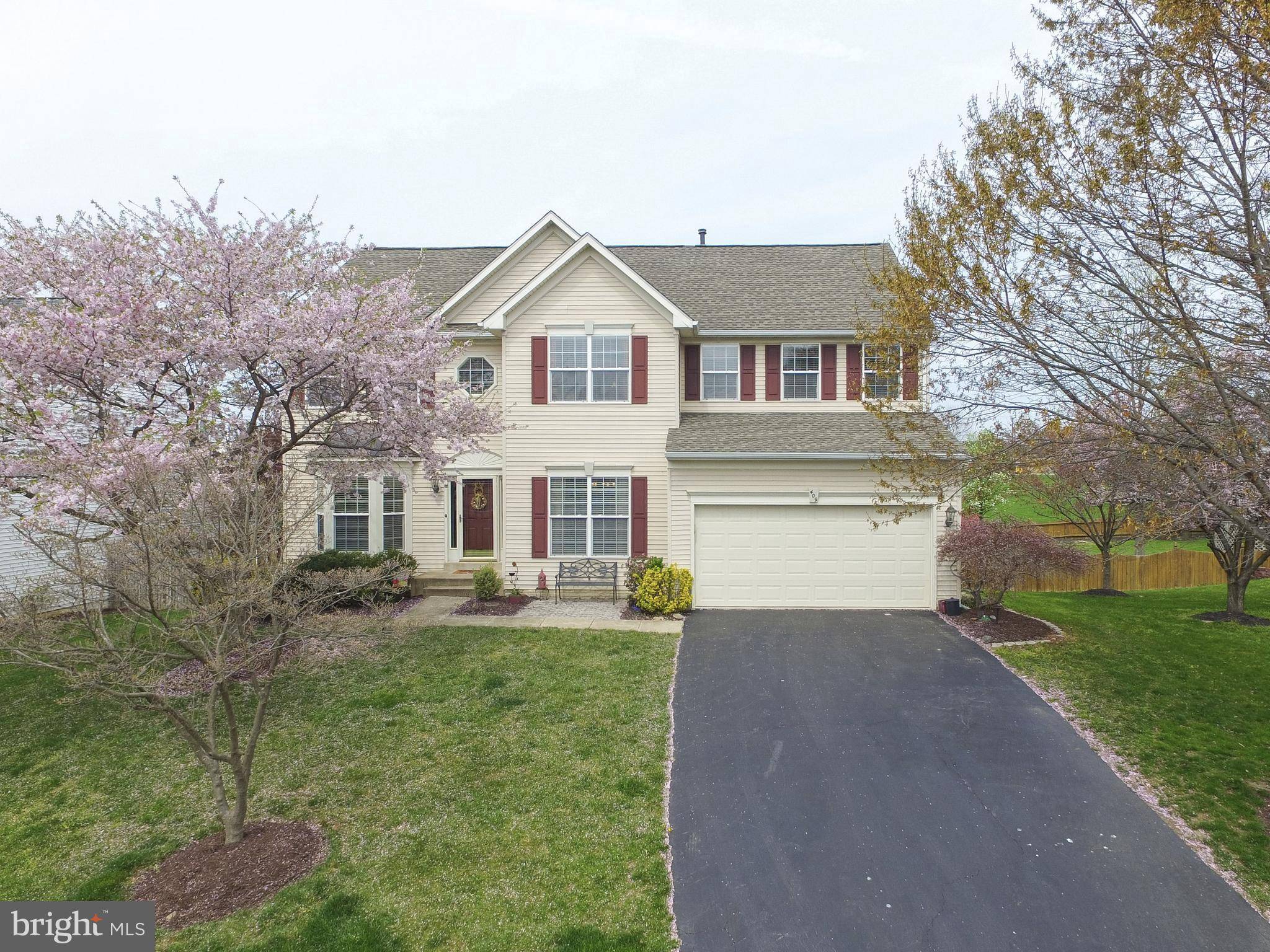 Purcellville, VA 20132,409 CROSMAN CT