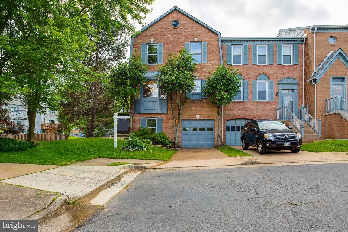 Alexandria, VA 22312,4508 SAWGRASS CT