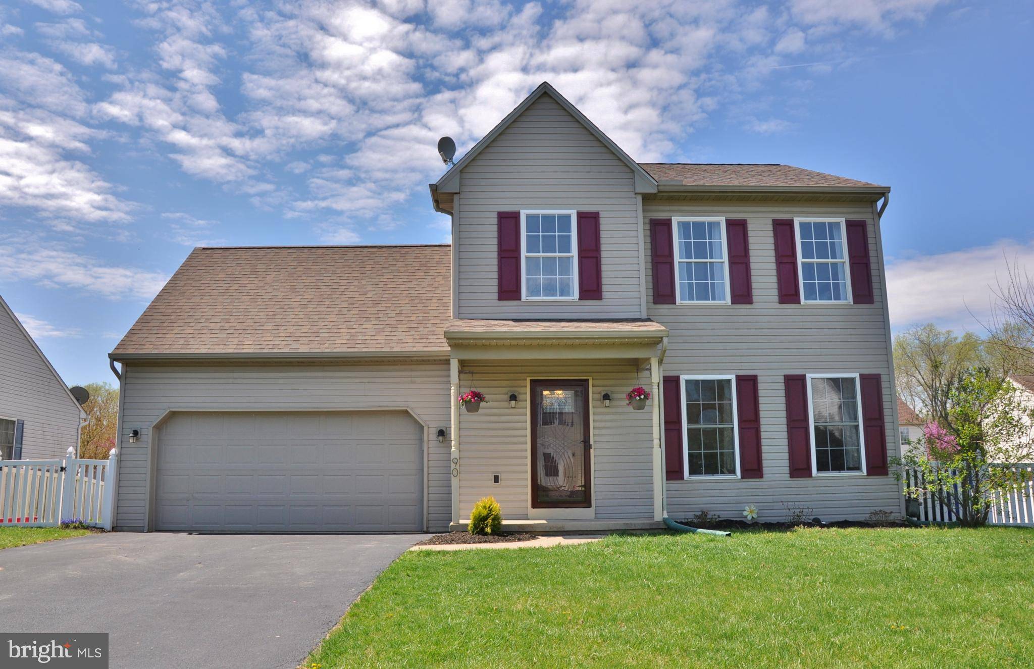 Mount Wolf, PA 17347,90 SILVER MAPLE CT