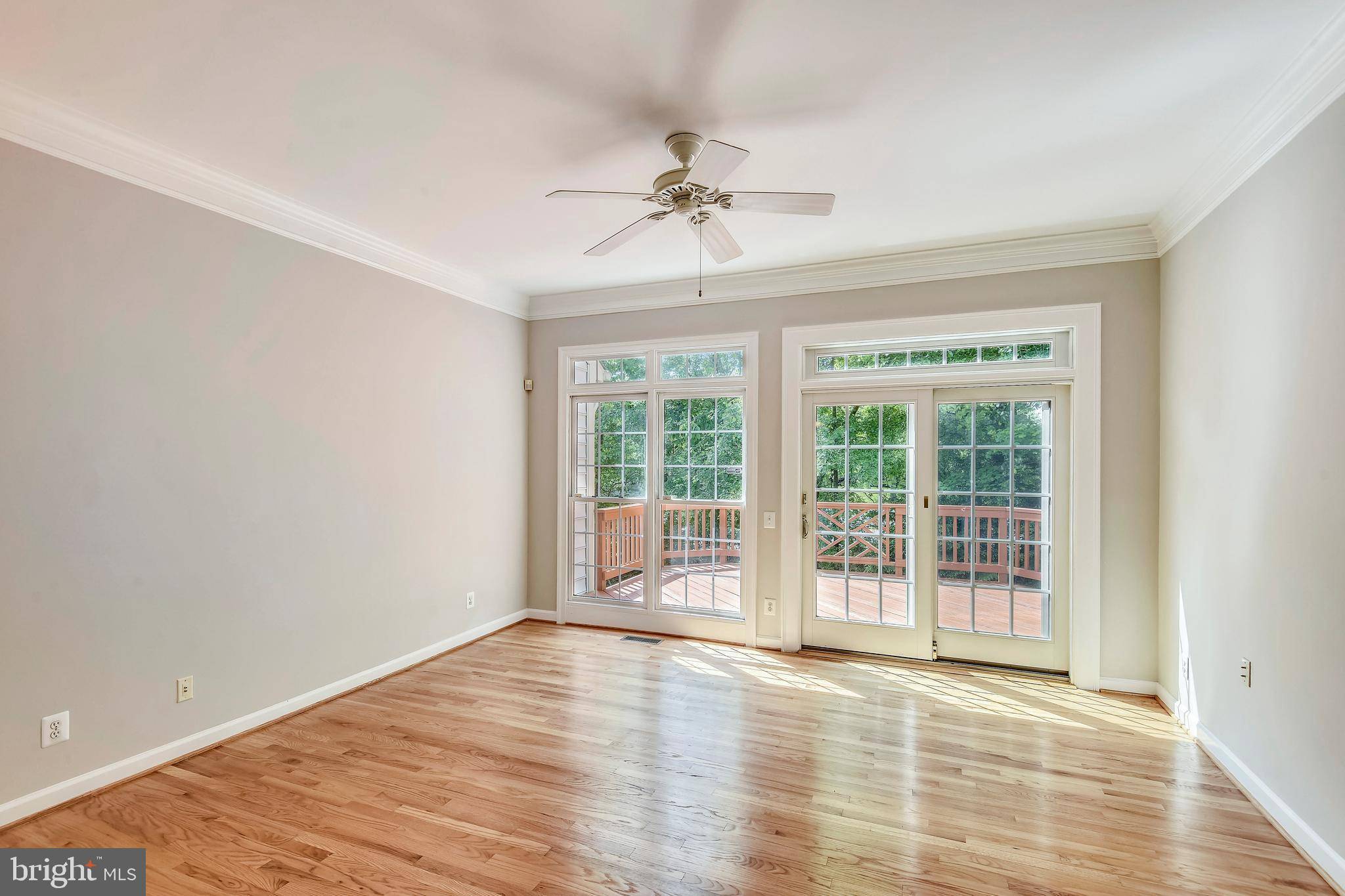 Vienna, VA 22181,9500 LAGERSFIELD CIR