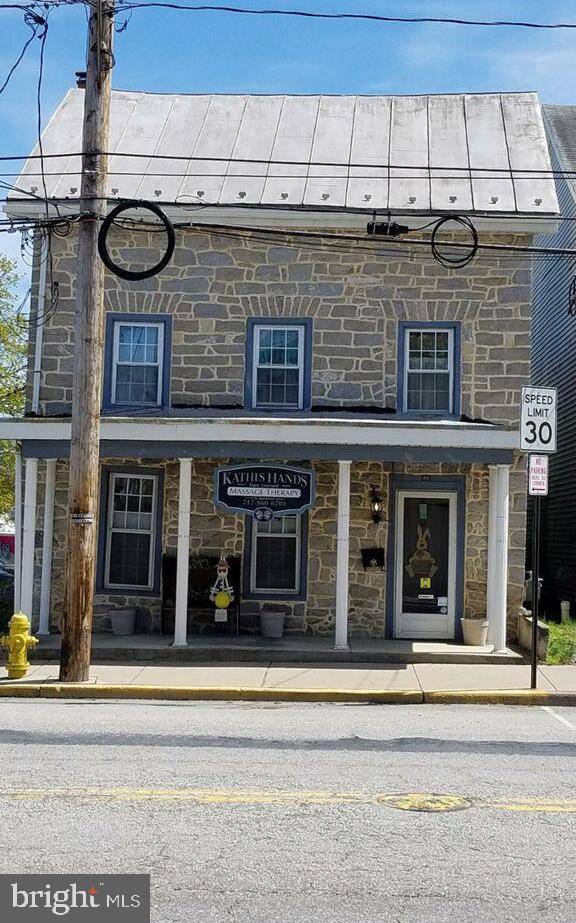 Shippensburg, PA 17257,436 E KING ST