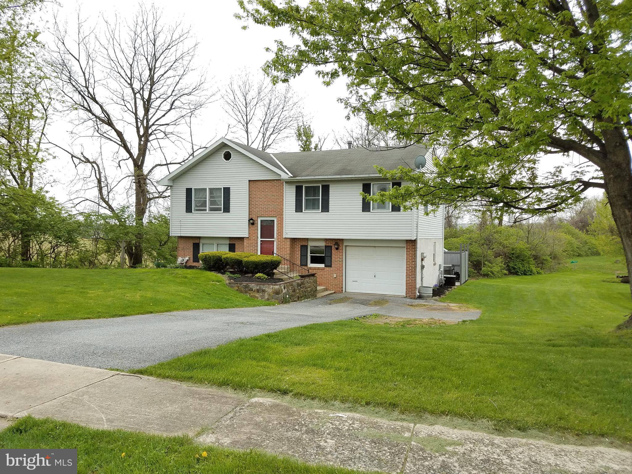 Reading, PA 19608,32 CONESTOGA DR