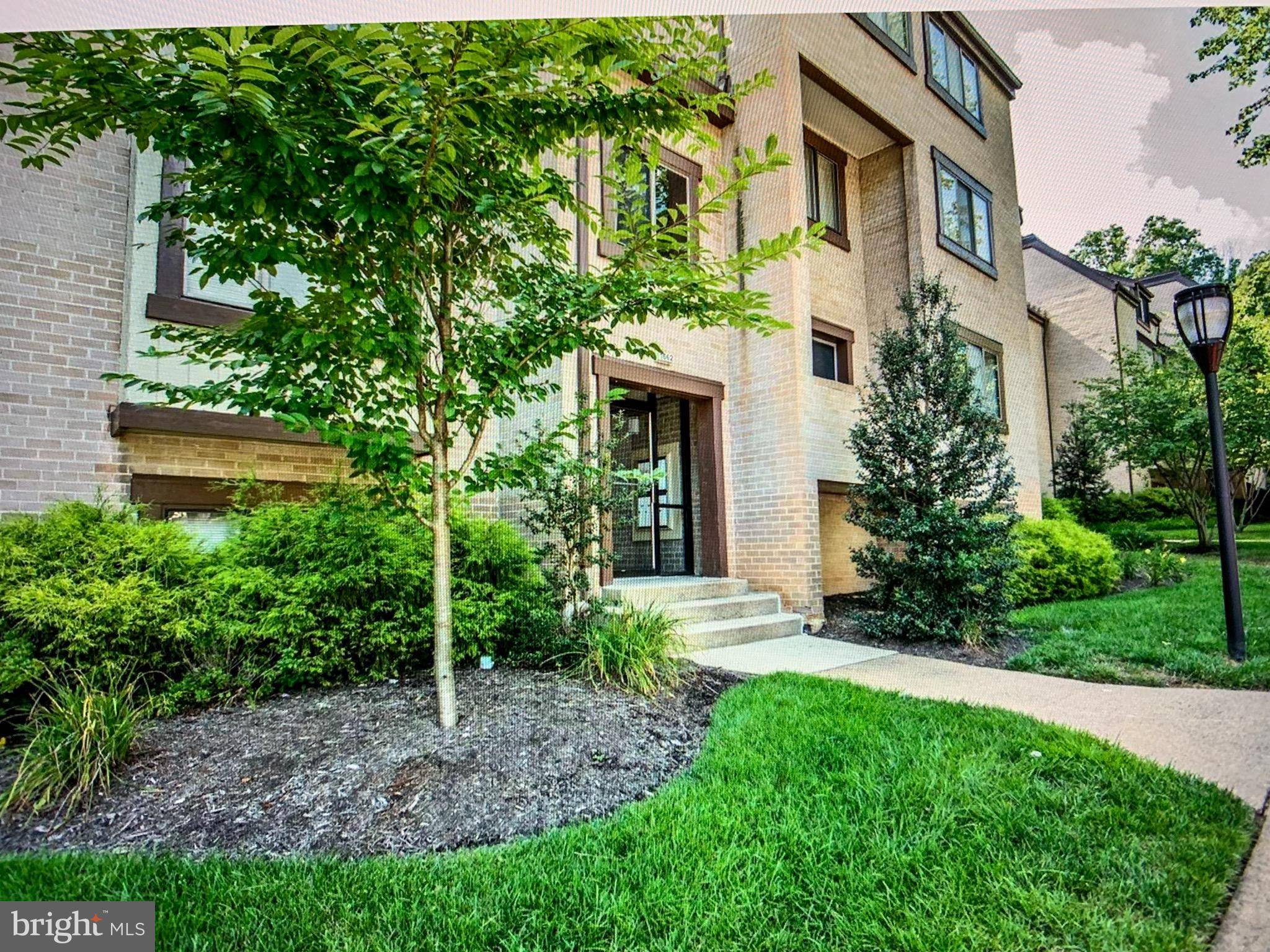 Reston, VA 20190,1662 PARKCREST CIR #300