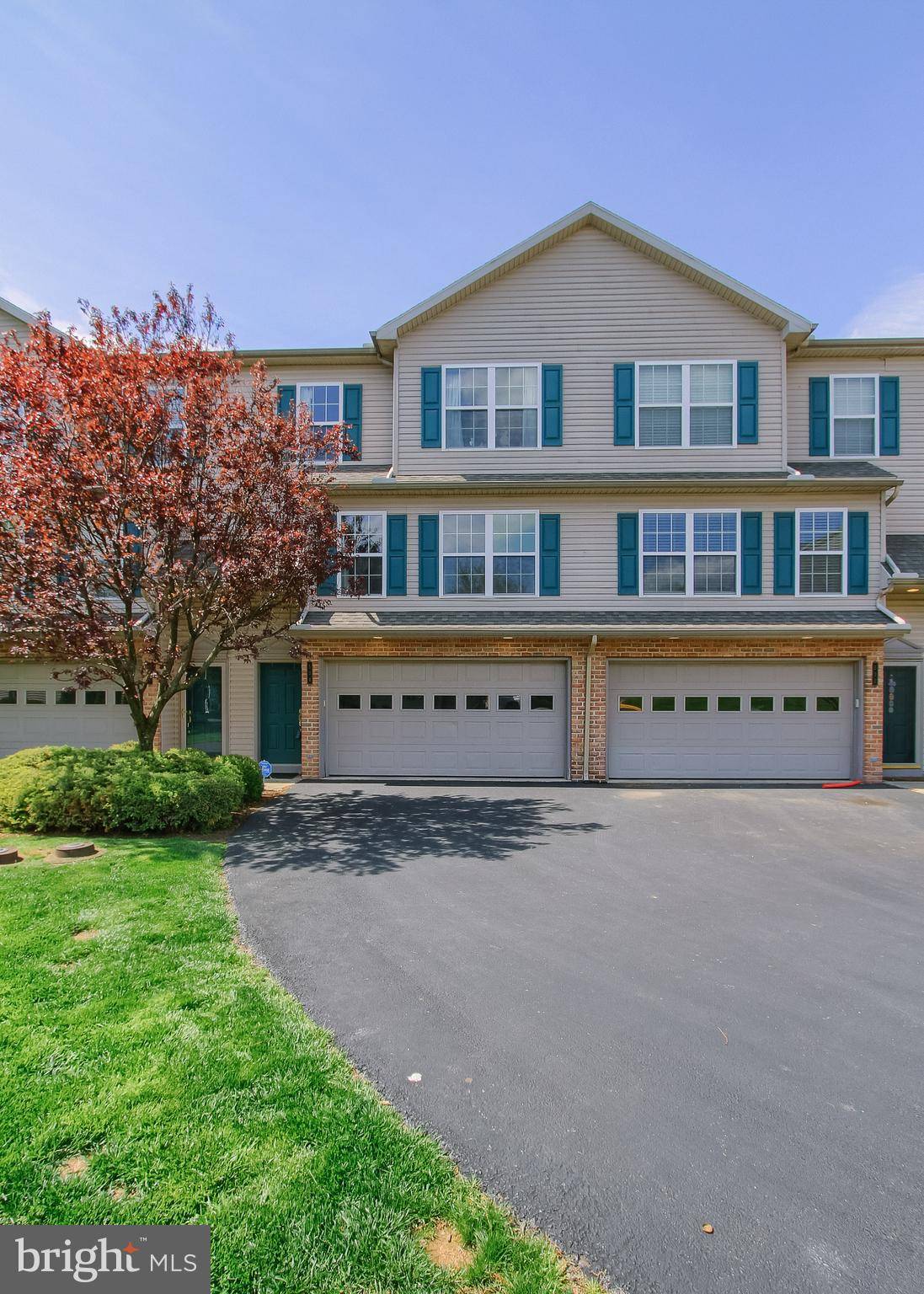 Mechanicsburg, PA 17055,534 MEADOWCROFT CIR