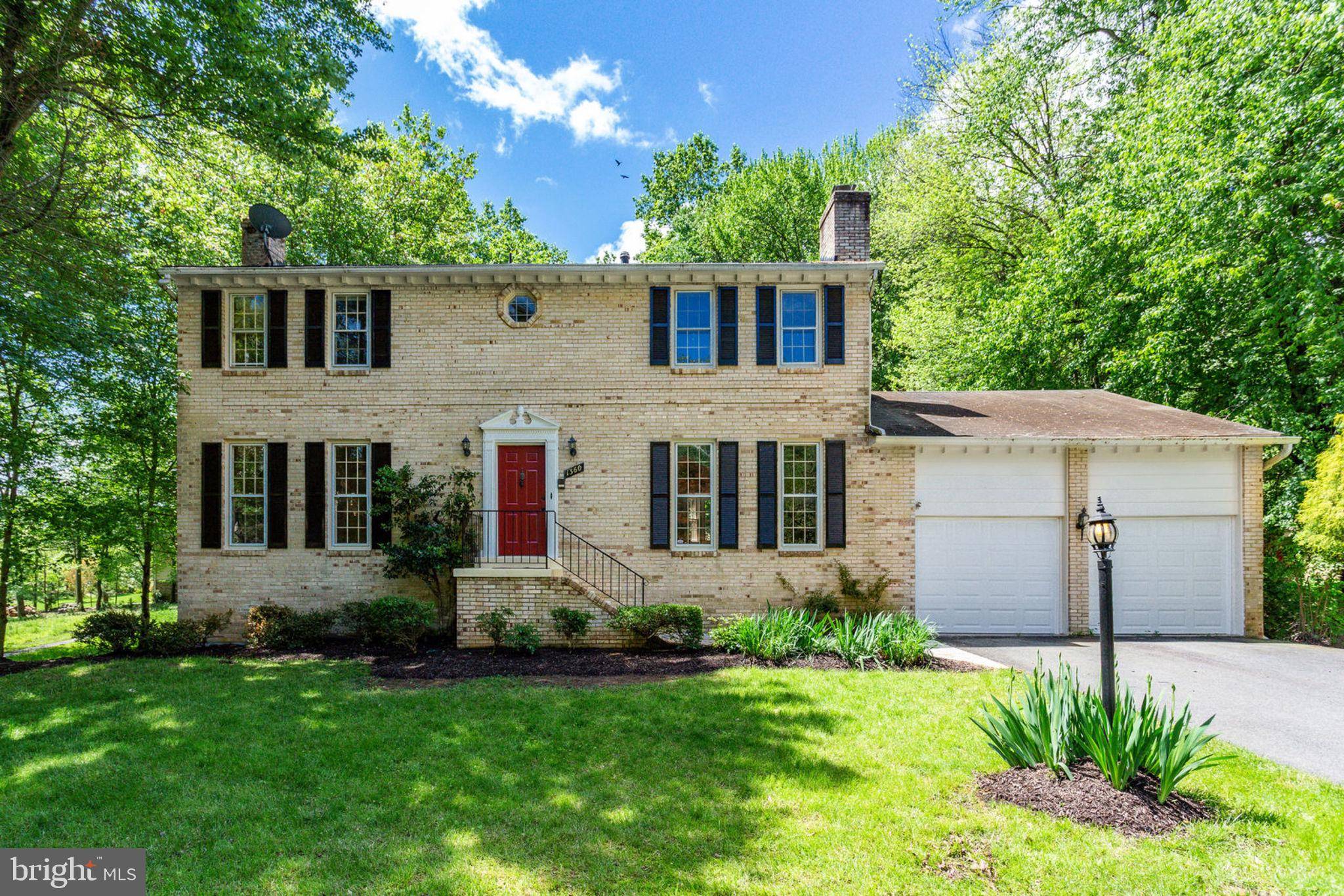 Mclean, VA 22102,1360 SNOW MEADOW LN