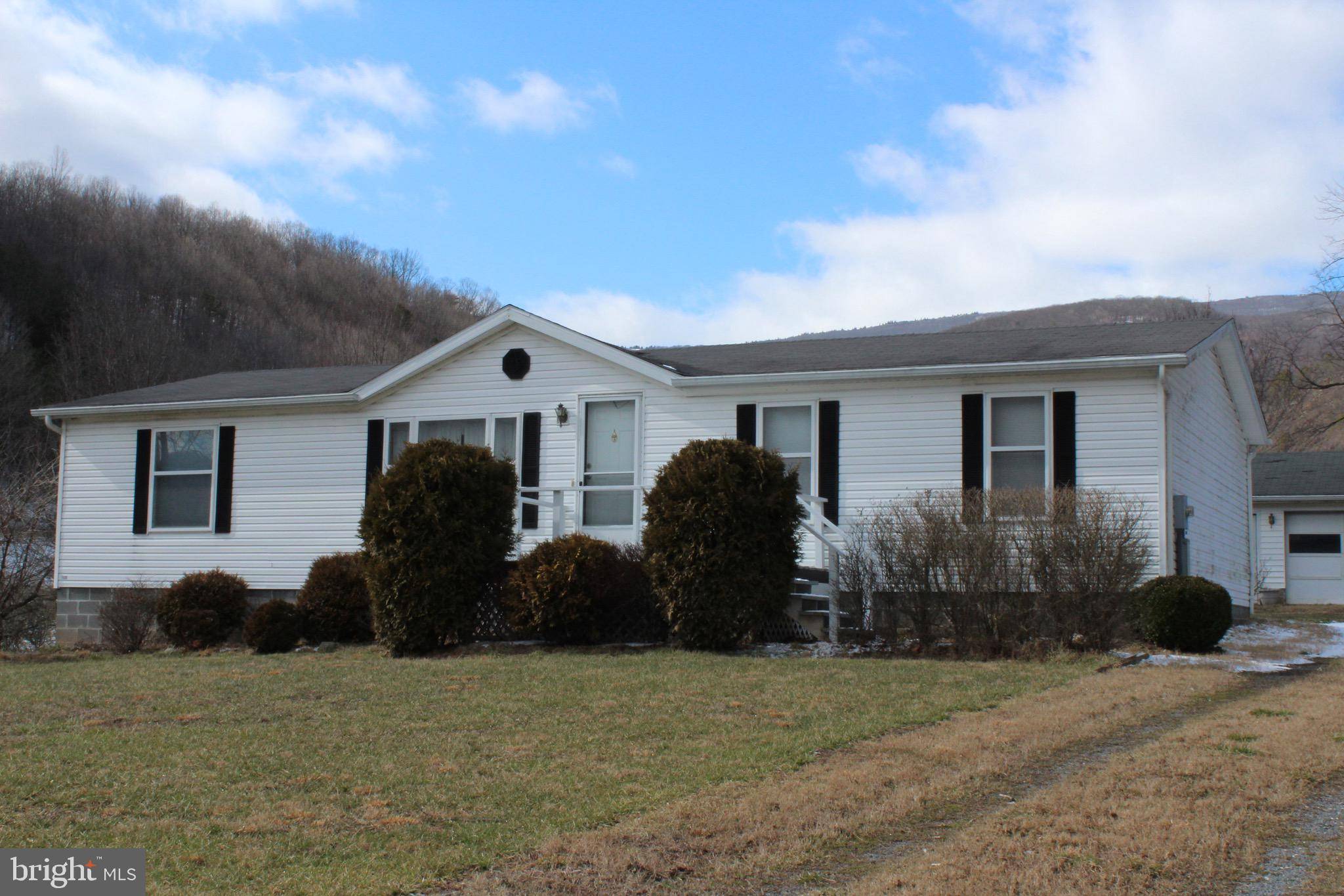 Maysville, WV 26833,449 LAUREL RUN RD