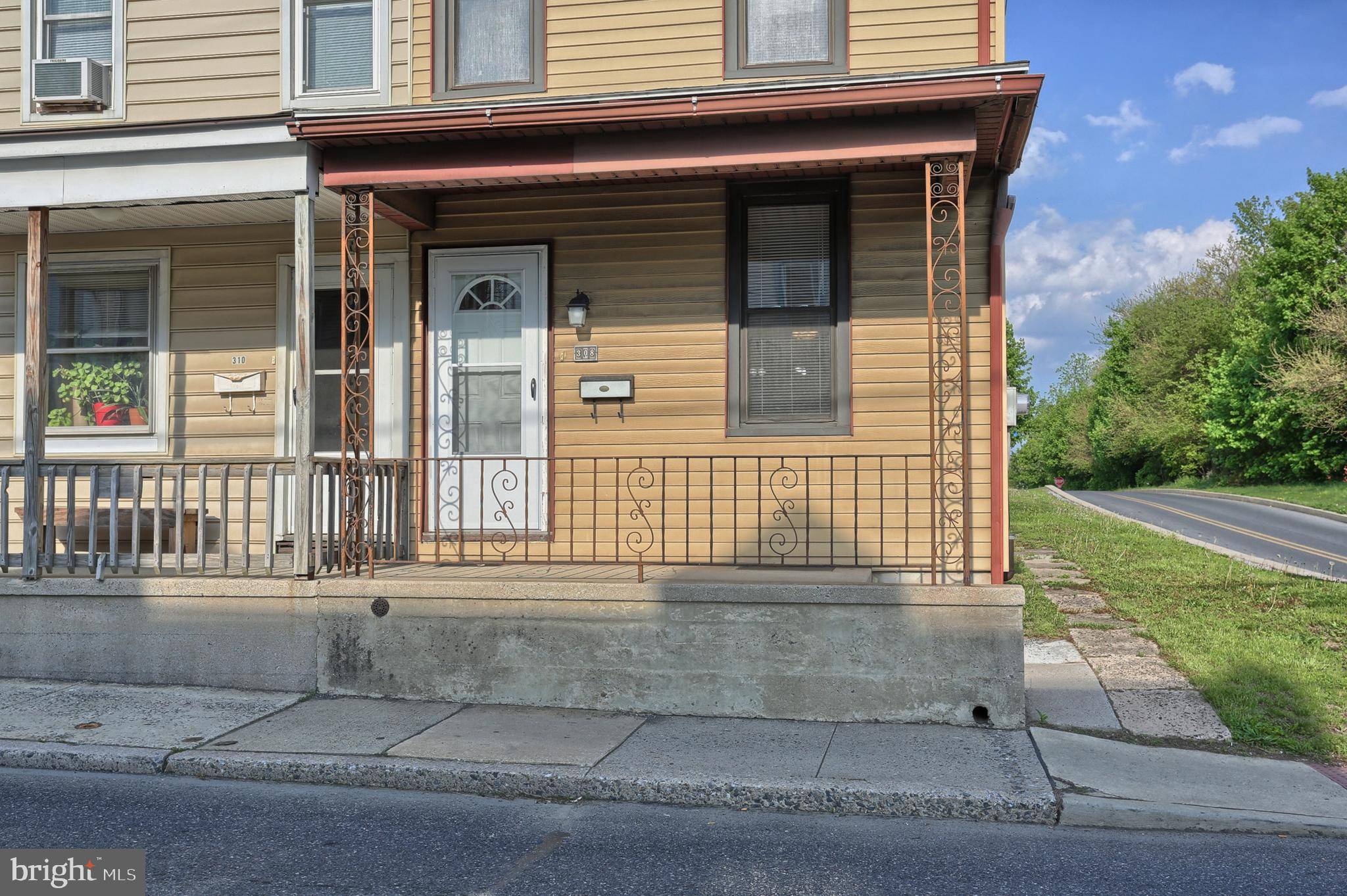 Lebanon, PA 17046,308 N 12TH ST