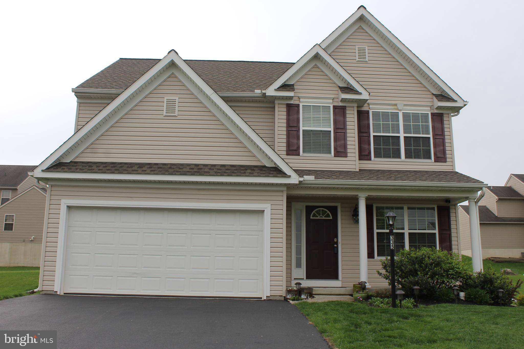 Leola, PA 17540,335 WILLOW DELL LN