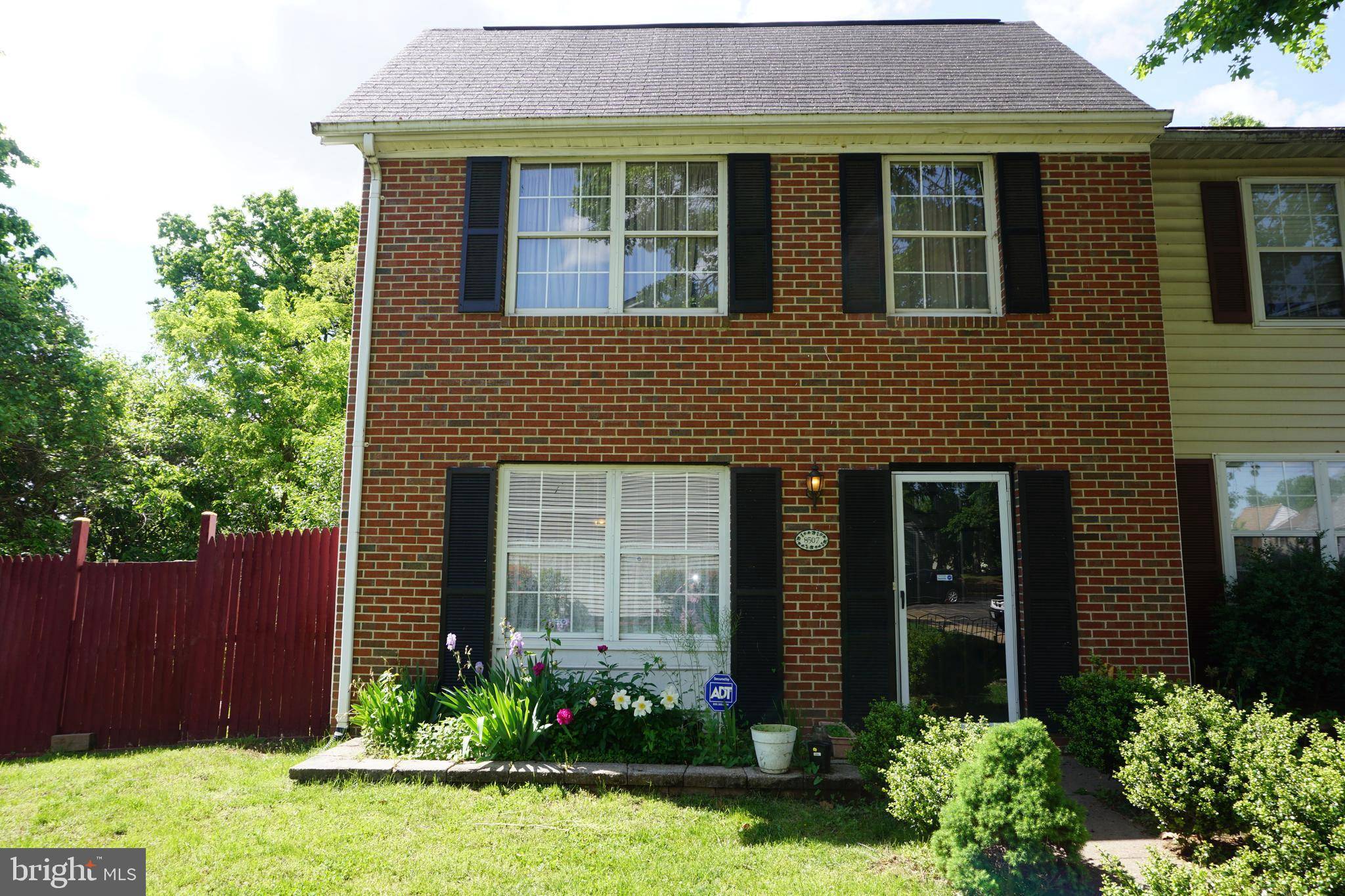 Manassas Park, VA 20111,8507 ENGLEWOOD CT