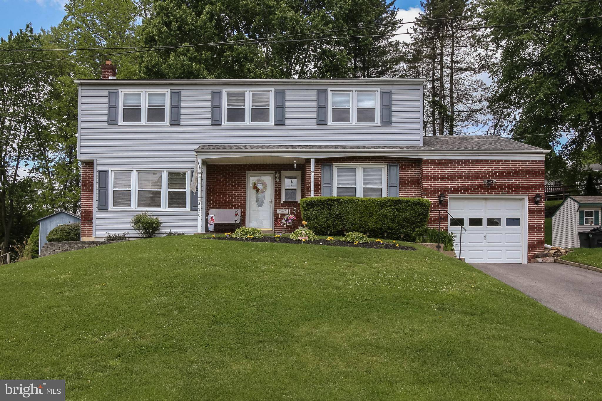 Aston, PA 19014,2230 HILLSIDE LN