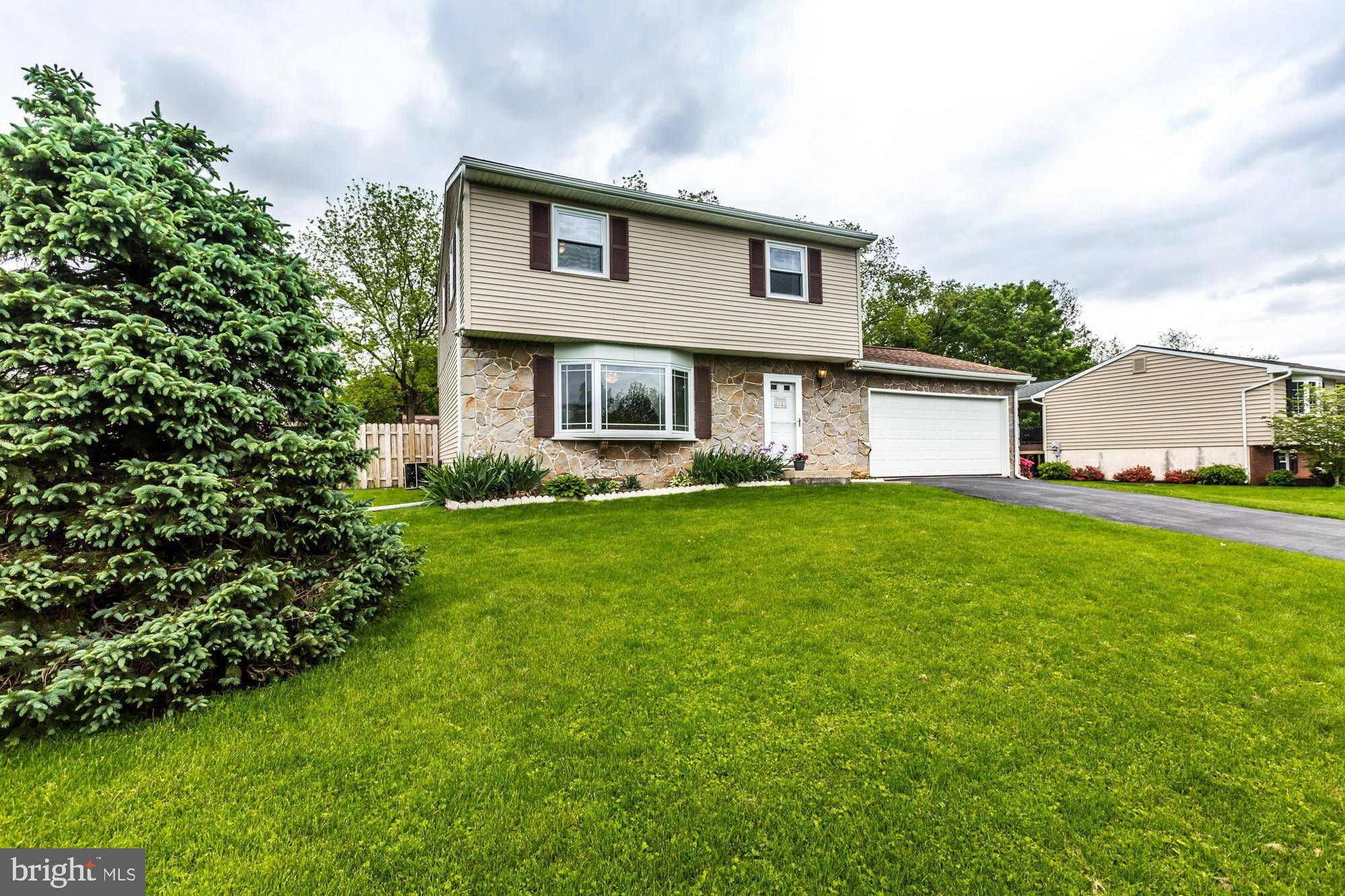 Columbia, PA 17512,45 PINE TREE DR