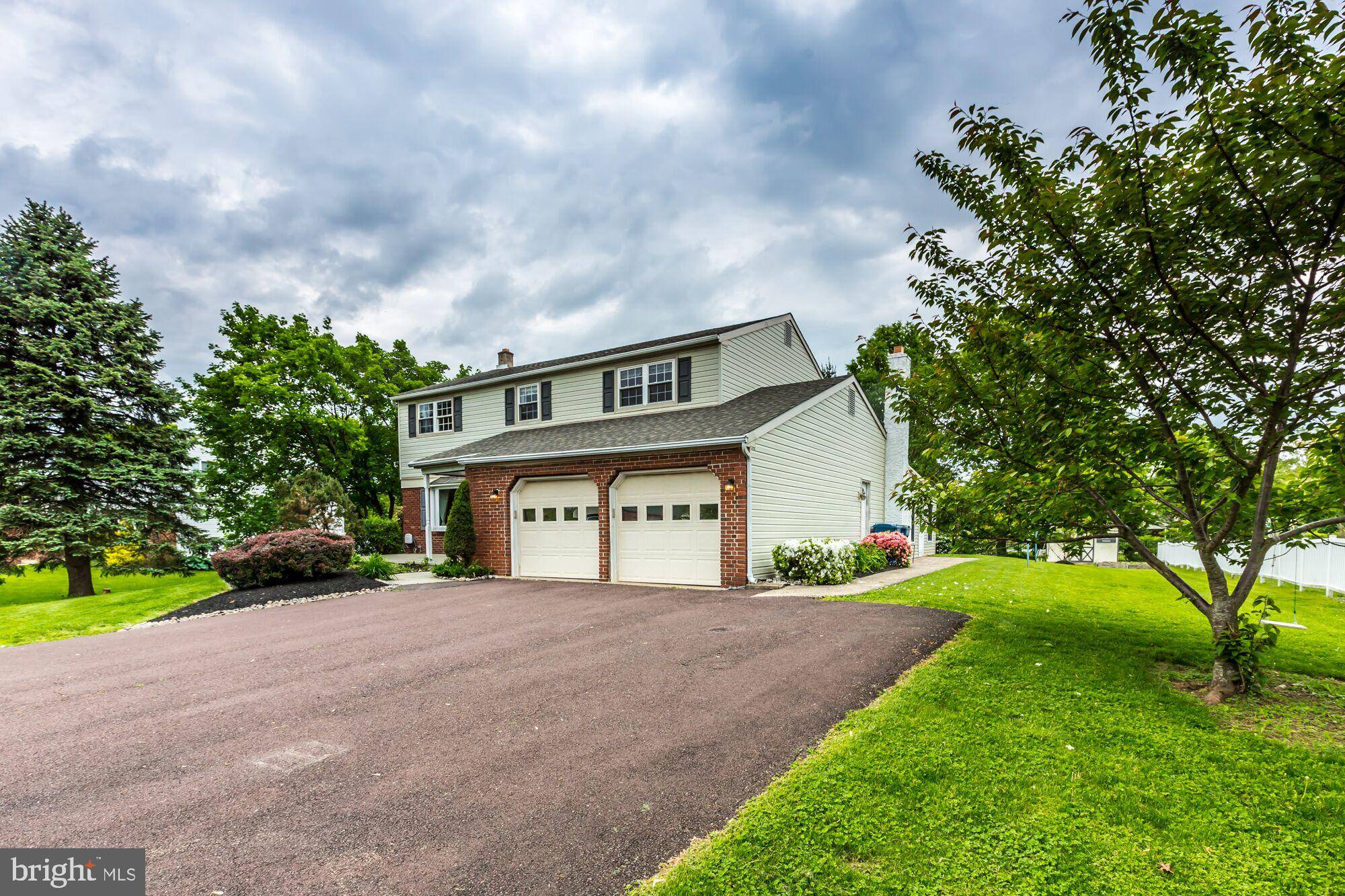 Lansdale, PA 19446,823 TRICORN DR