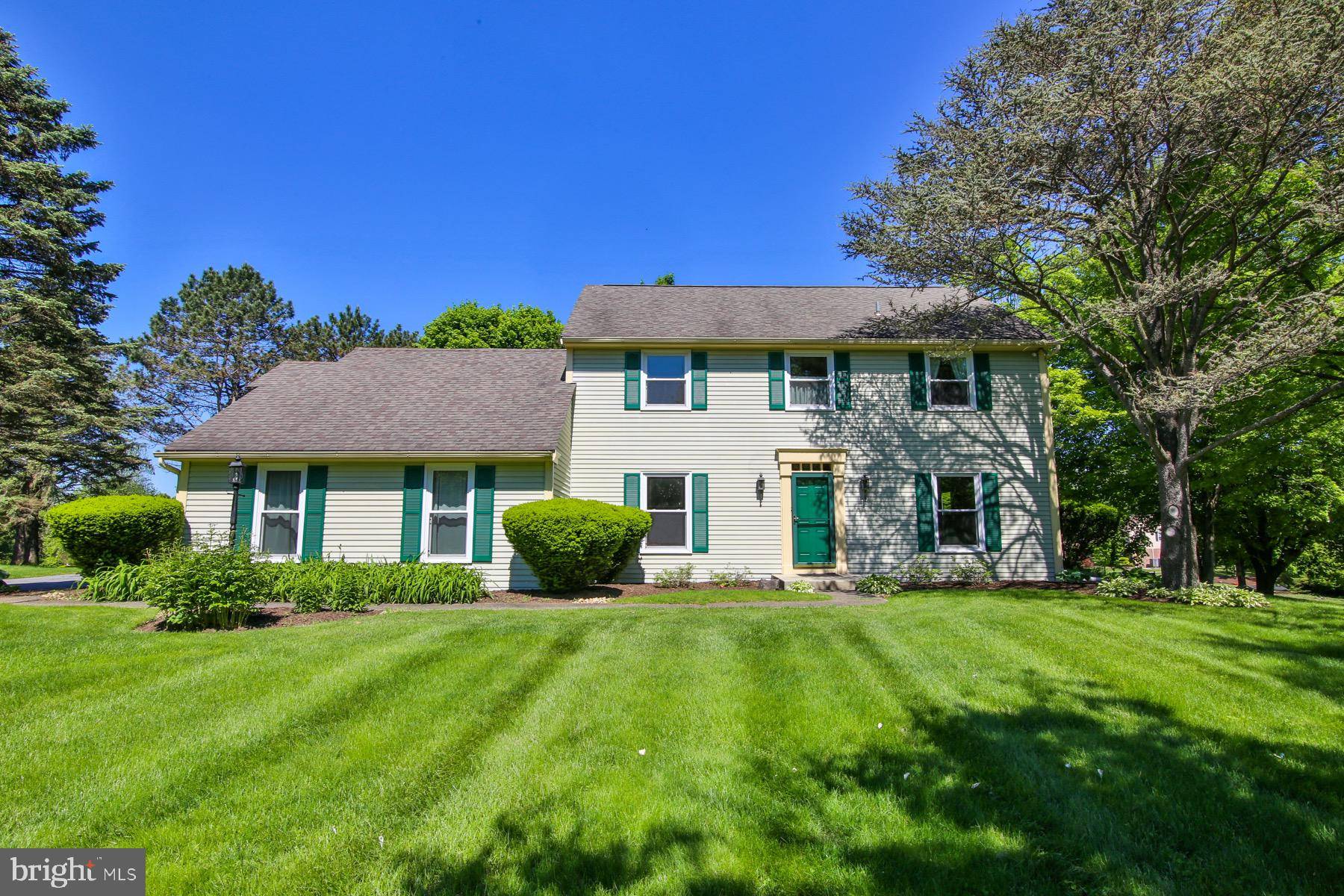 Emmaus, PA 18049,2660 MOUNTAIN VIEW CIR