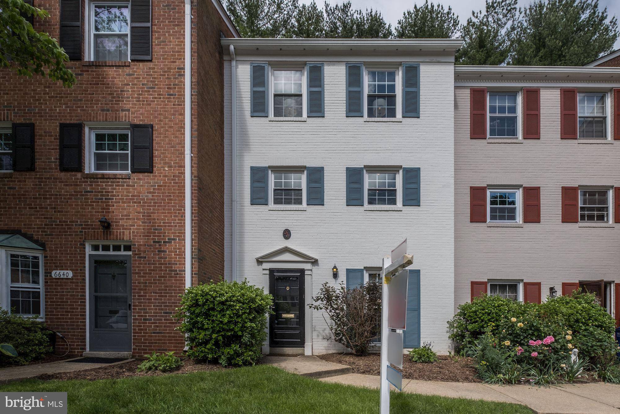 Springfield, VA 22152,6638 BURLINGTON PL