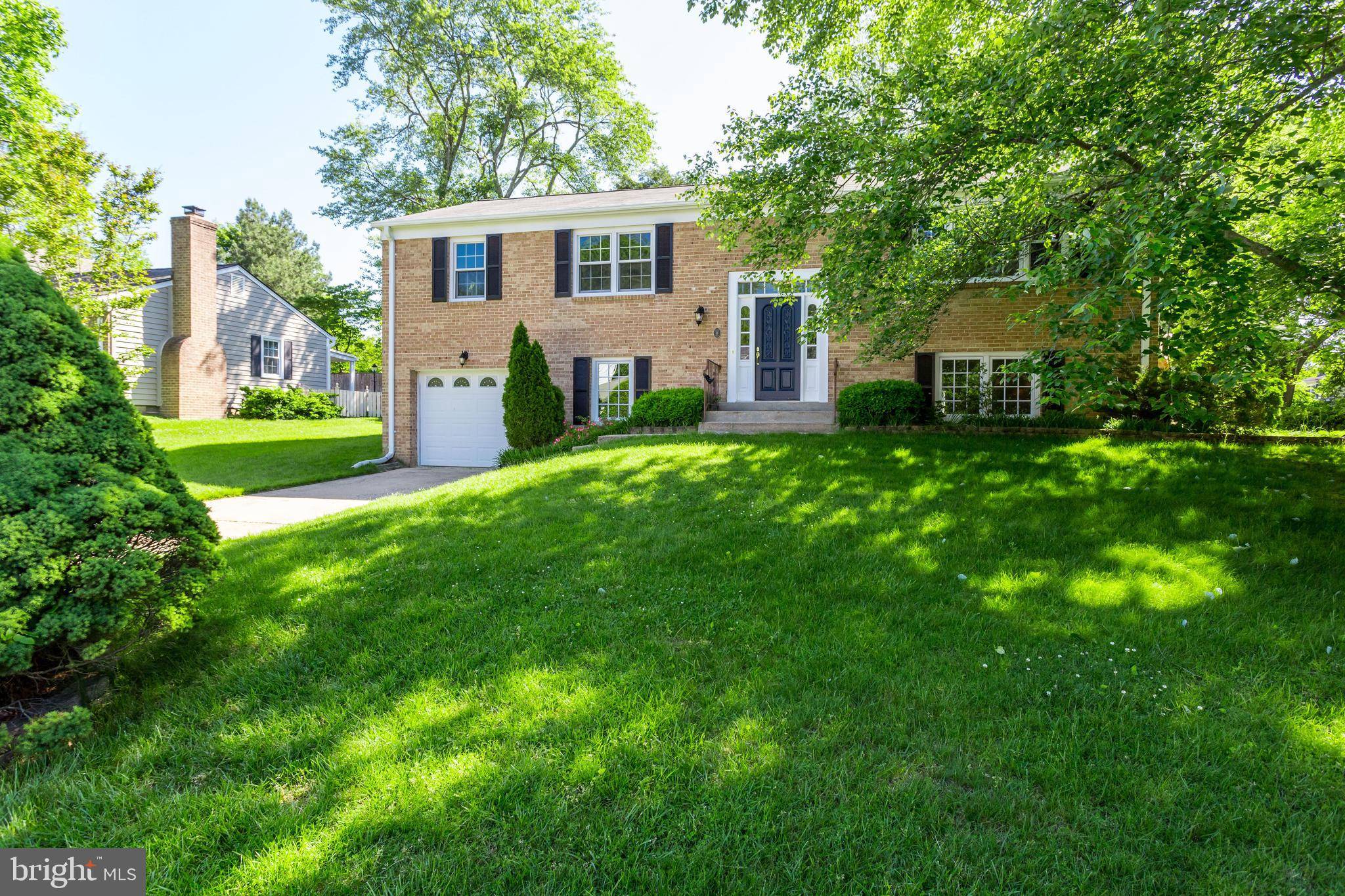 Alexandria, VA 22308,8607 COTSWOLD CT