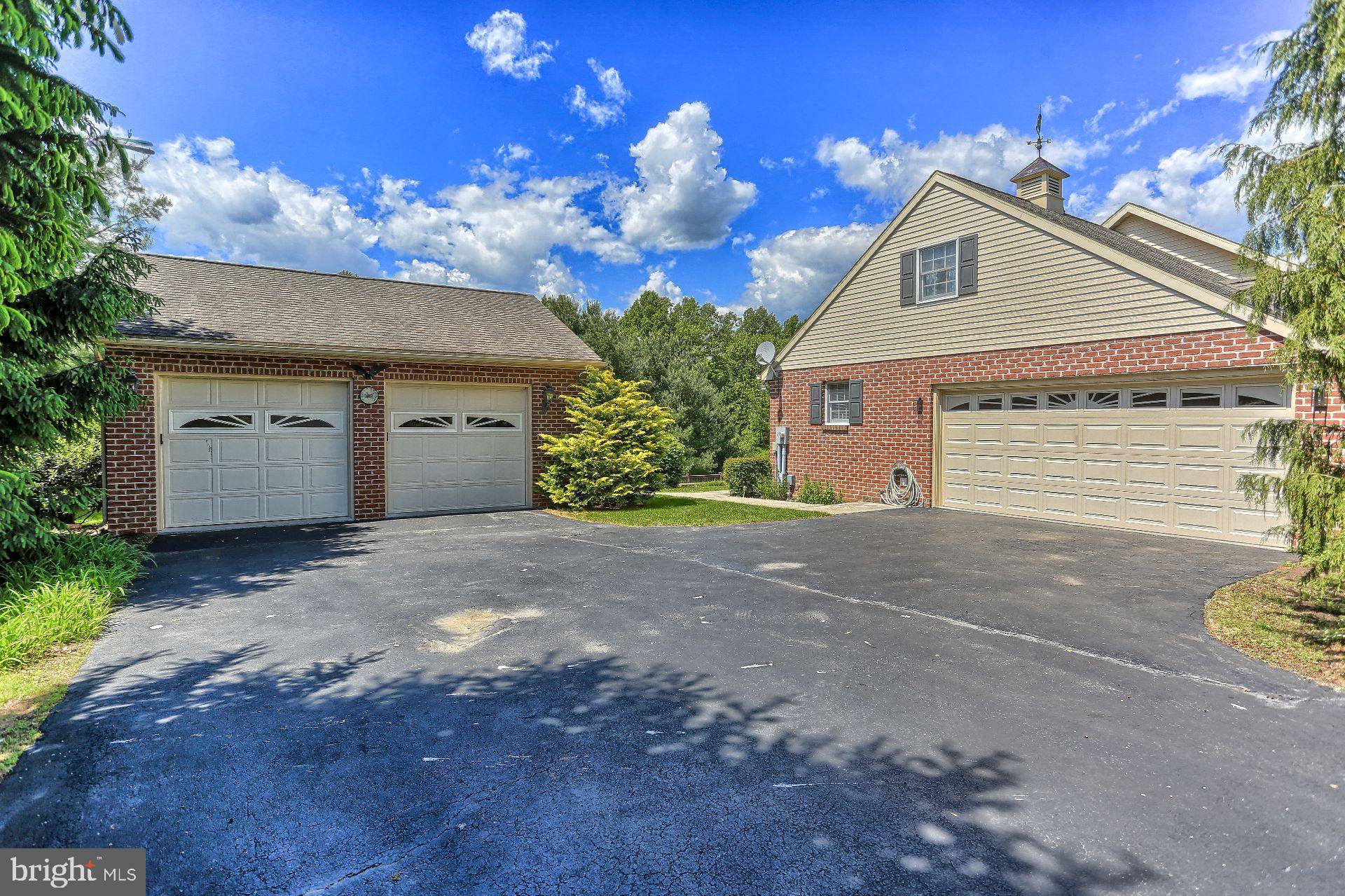 Hanover, PA 17331,99 ORCHARD DR